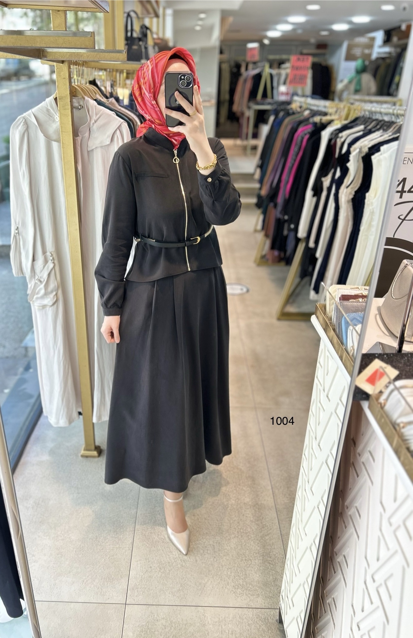 1004 SELMA ZAFEROĞLU ETEKLİ TAKIM