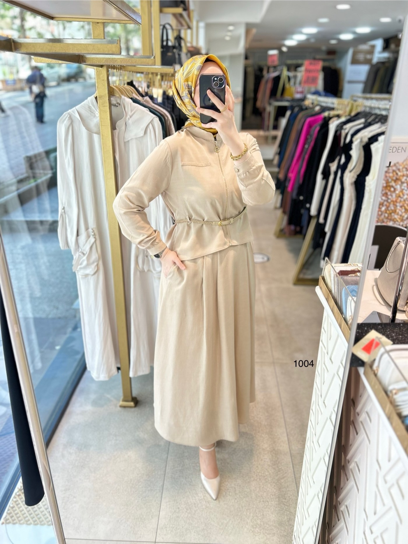 1004 SELMA ZAFEROĞLU ETEKLİ TAKIM