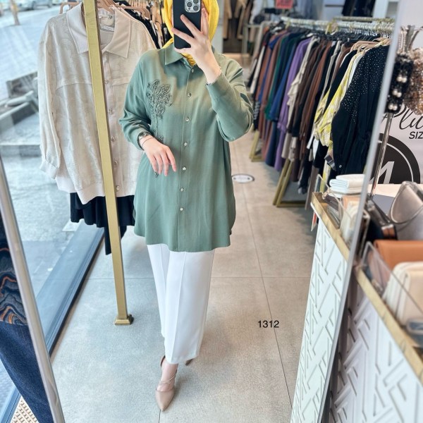 1412 ÖN KISMI ÇİÇEK DETAYLI GÖMLEK YAKA TUNİK - Görsel 8