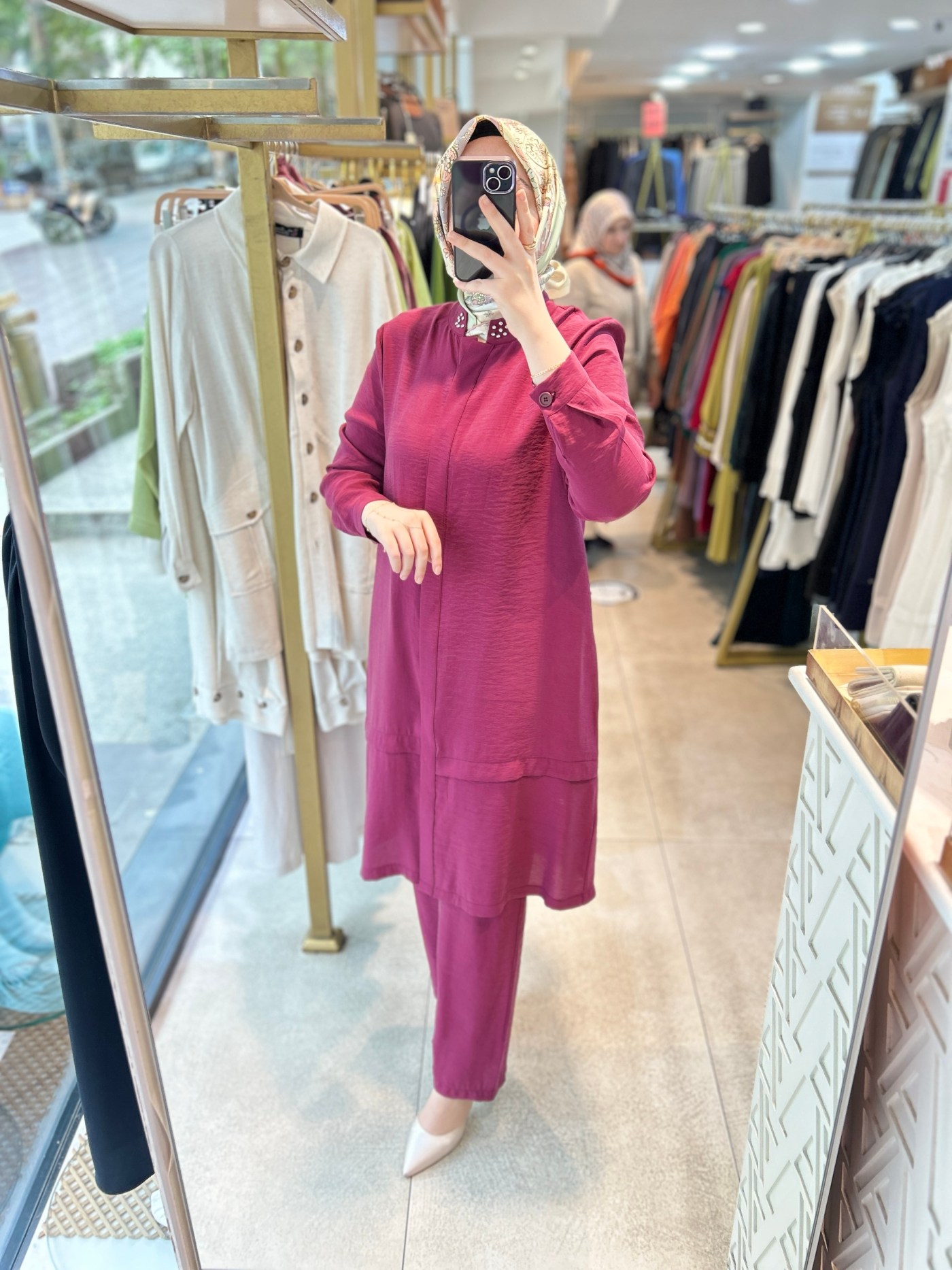 6945 SELMA ZAFEROĞLU HAKİM YAKA ARKASI TAŞ DETAYLI TAKIM