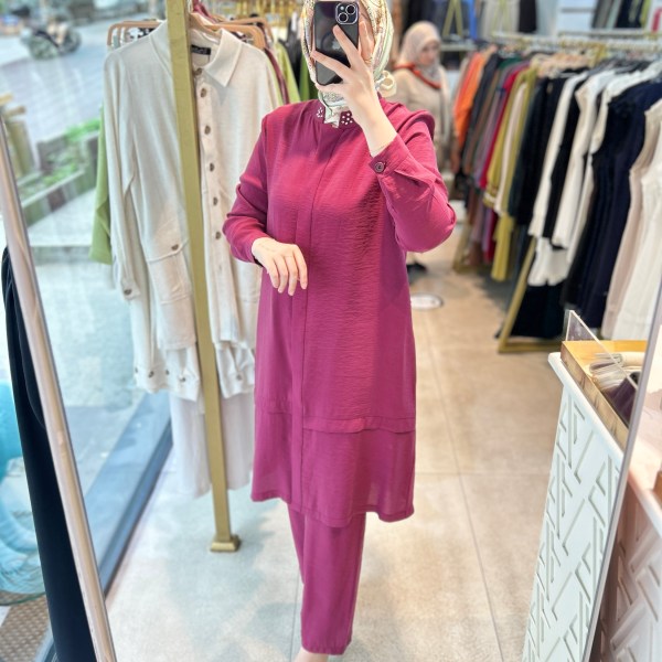 6945 SELMA ZAFEROĞLU HAKİM YAKA ARKASI TAŞ DETAYLI TAKIM - Görsel 26