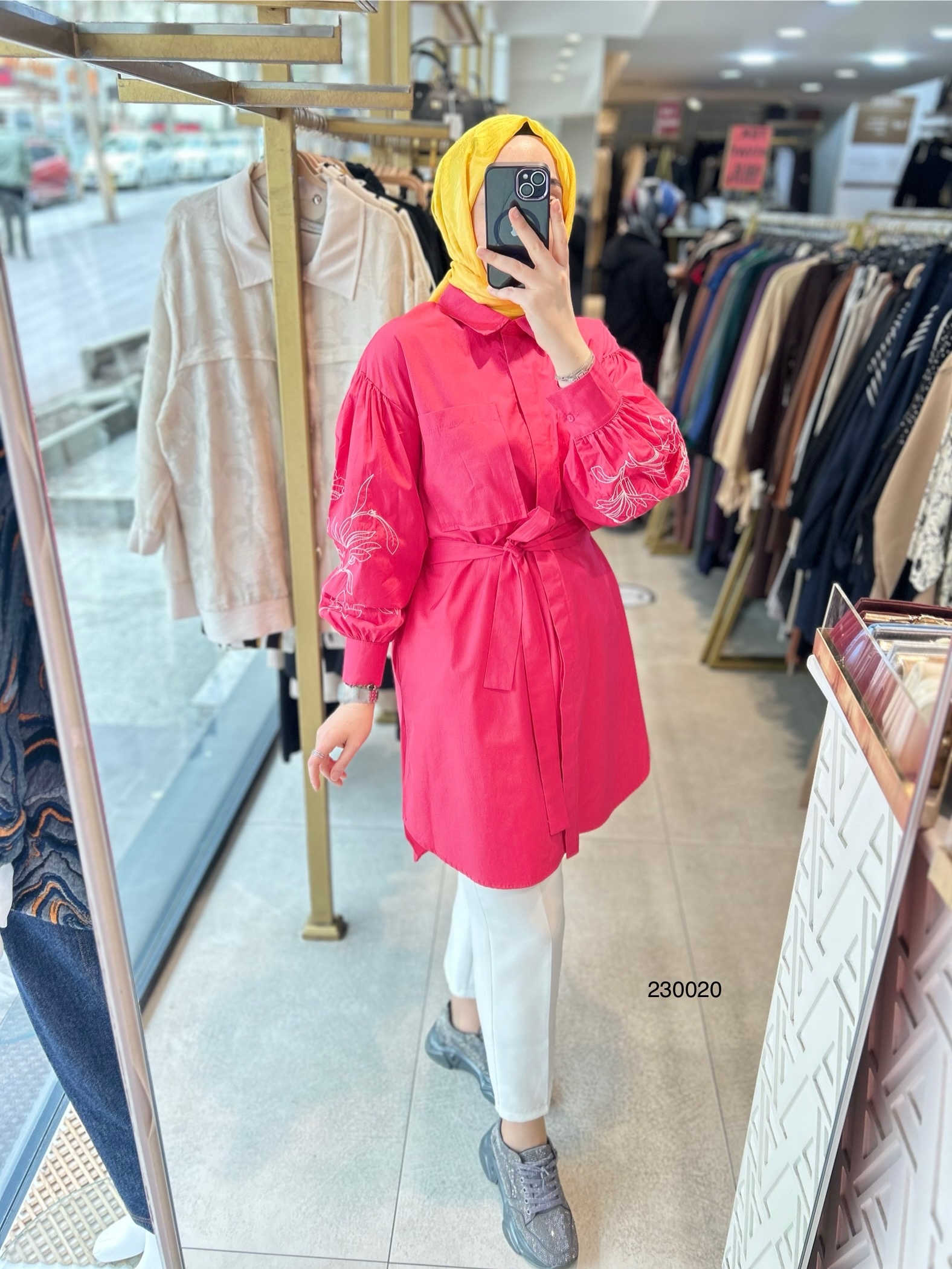 230020 KOLLARI NAKIŞ DETAYLI BALON KOL BAĞLAMALI TUNİK - Görsel 1