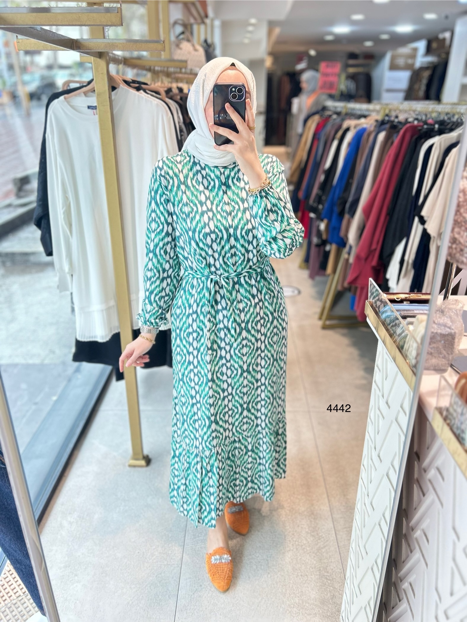 4442 Desenli Viskon Elbise - Görsel 3