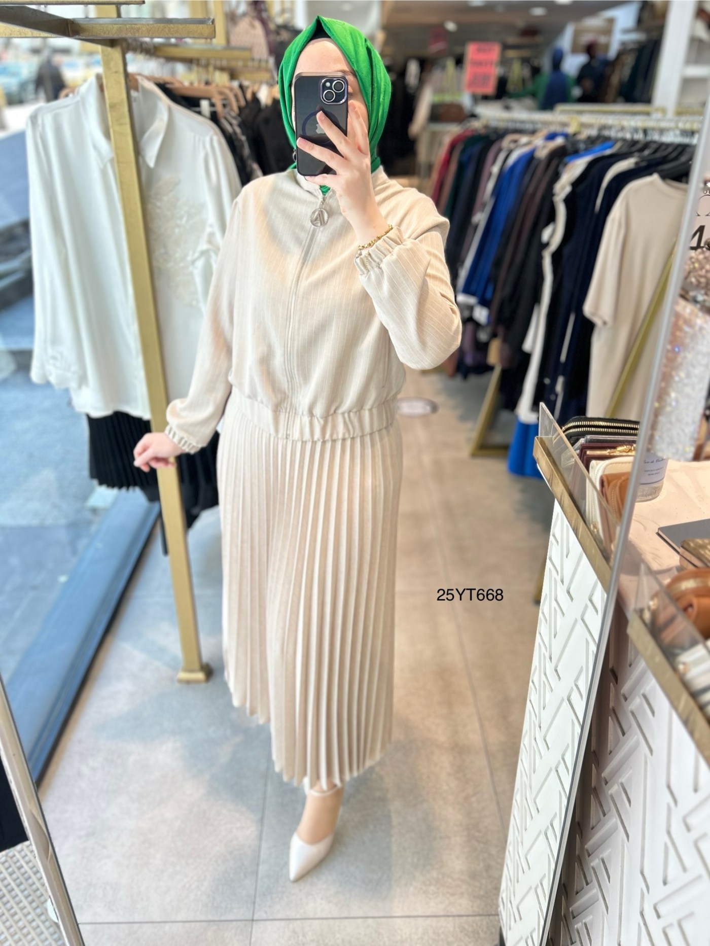 25YT668 Armine Trend Etekli Takım