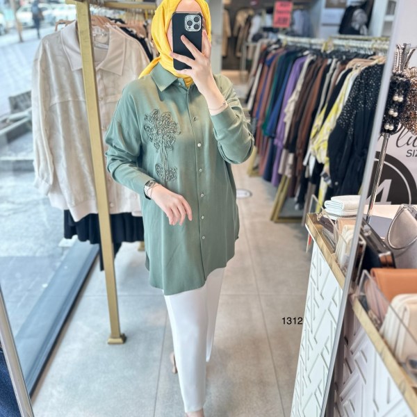 1412 ÖN KISMI ÇİÇEK DETAYLI GÖMLEK YAKA TUNİK - Görsel 15