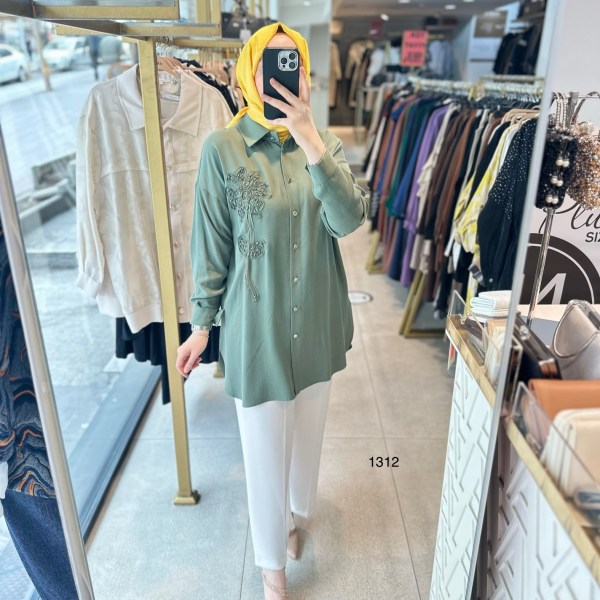 1412 ÖN KISMI ÇİÇEK DETAYLI GÖMLEK YAKA TUNİK - Görsel 7