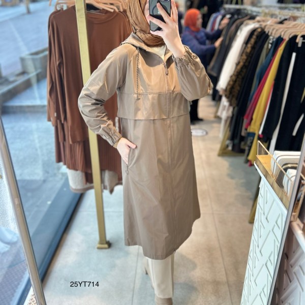 ARMİNE TREND ZİNCİR DETAYLI FERMUARLI MEVSİMLİK KAP 25YT714 - Görsel 8