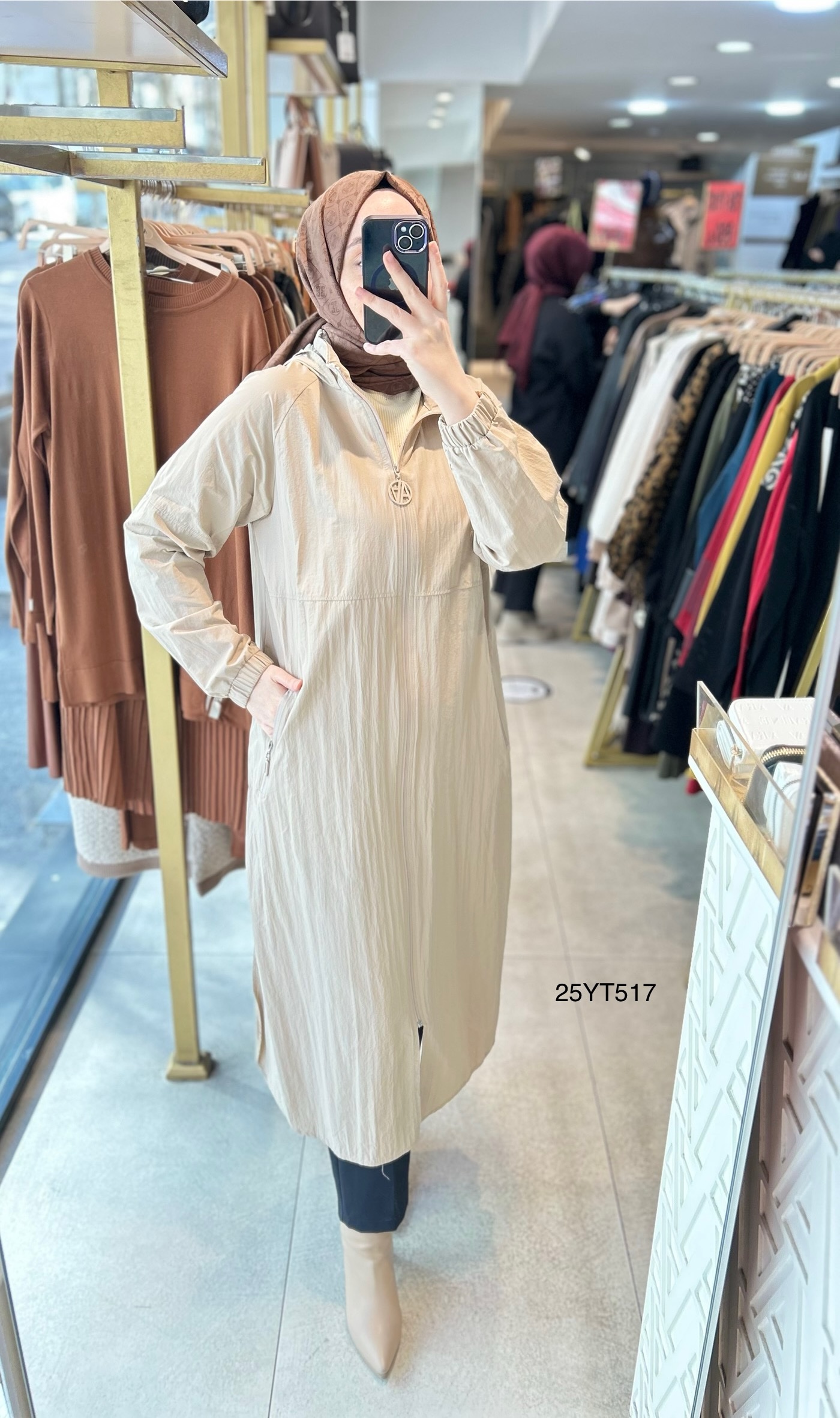 ARMİNE TREND Kapüşonlu Paraşüt Kumaşlı Boydan Fermuarlı Giy Çık  25YT517