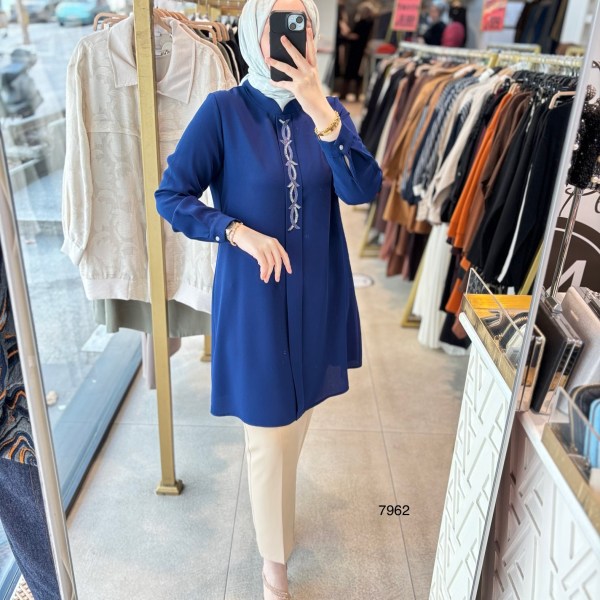 7962 ÖNÜ TAŞ DETAYLI GİZLİ DÜĞMELİ TUNİK - Görsel 6