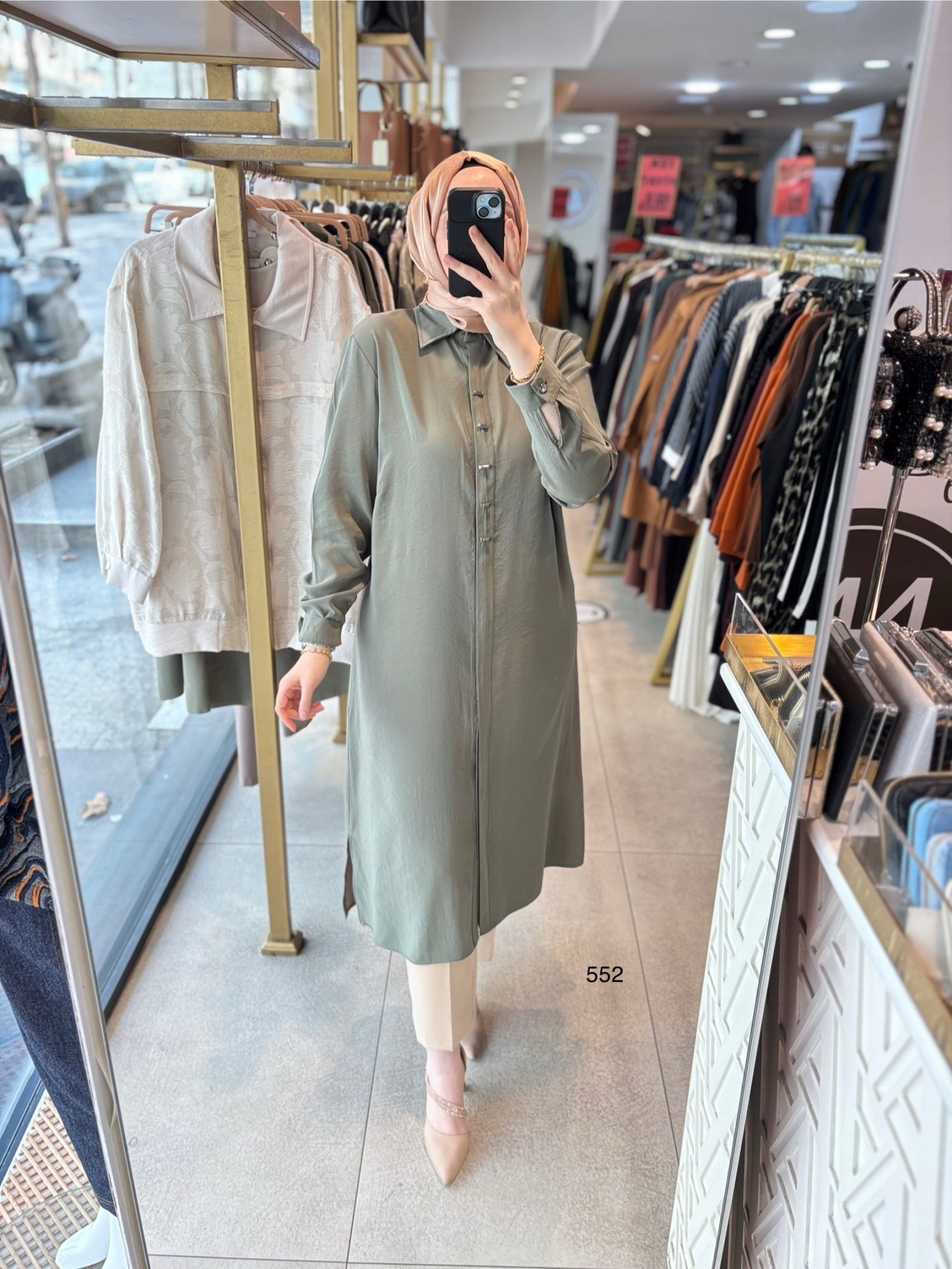 552 GİZLİ DÜĞMELİ GÖMLEK YAKA TENCEL KUMAŞ TUNİK