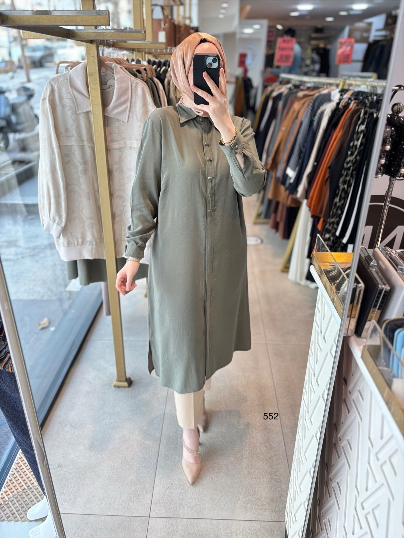 552 GİZLİ DÜĞMELİ GÖMLEK YAKA TENCEL KUMAŞ TUNİK