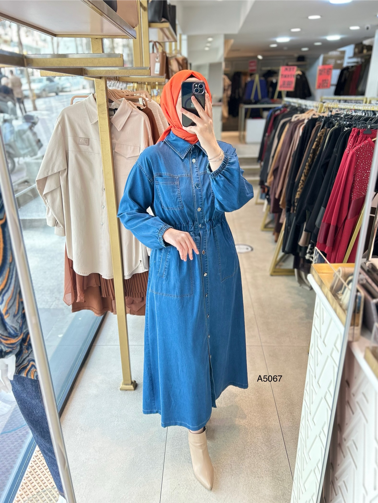 A5067 BELDEN BÜZGÜLÜ DÜĞME DETAYLI KOT ELBİSE - Görsel 1