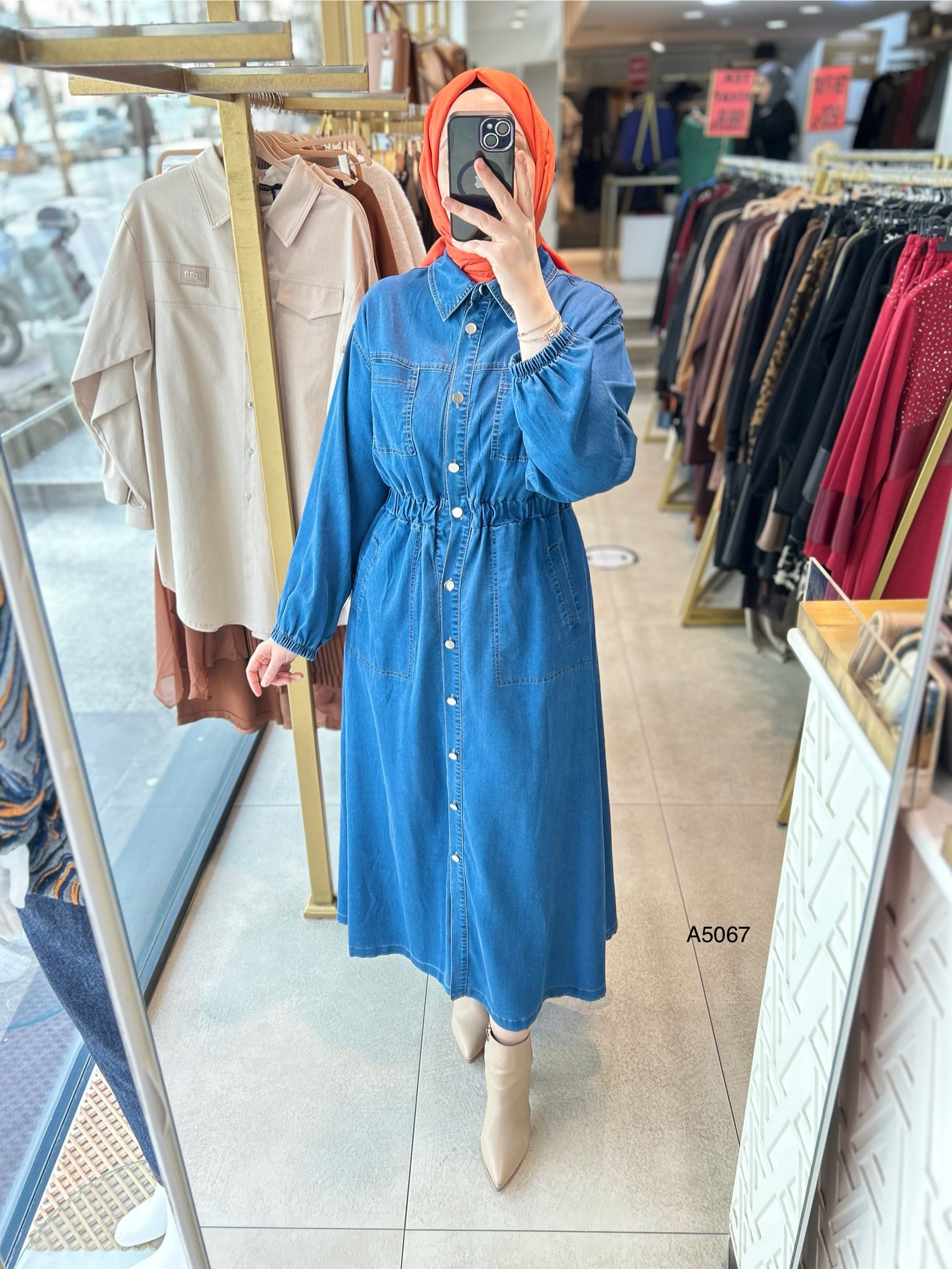 A5067 BELDEN BÜZGÜLÜ DÜĞME DETAYLI KOT ELBİSE - Görsel 3