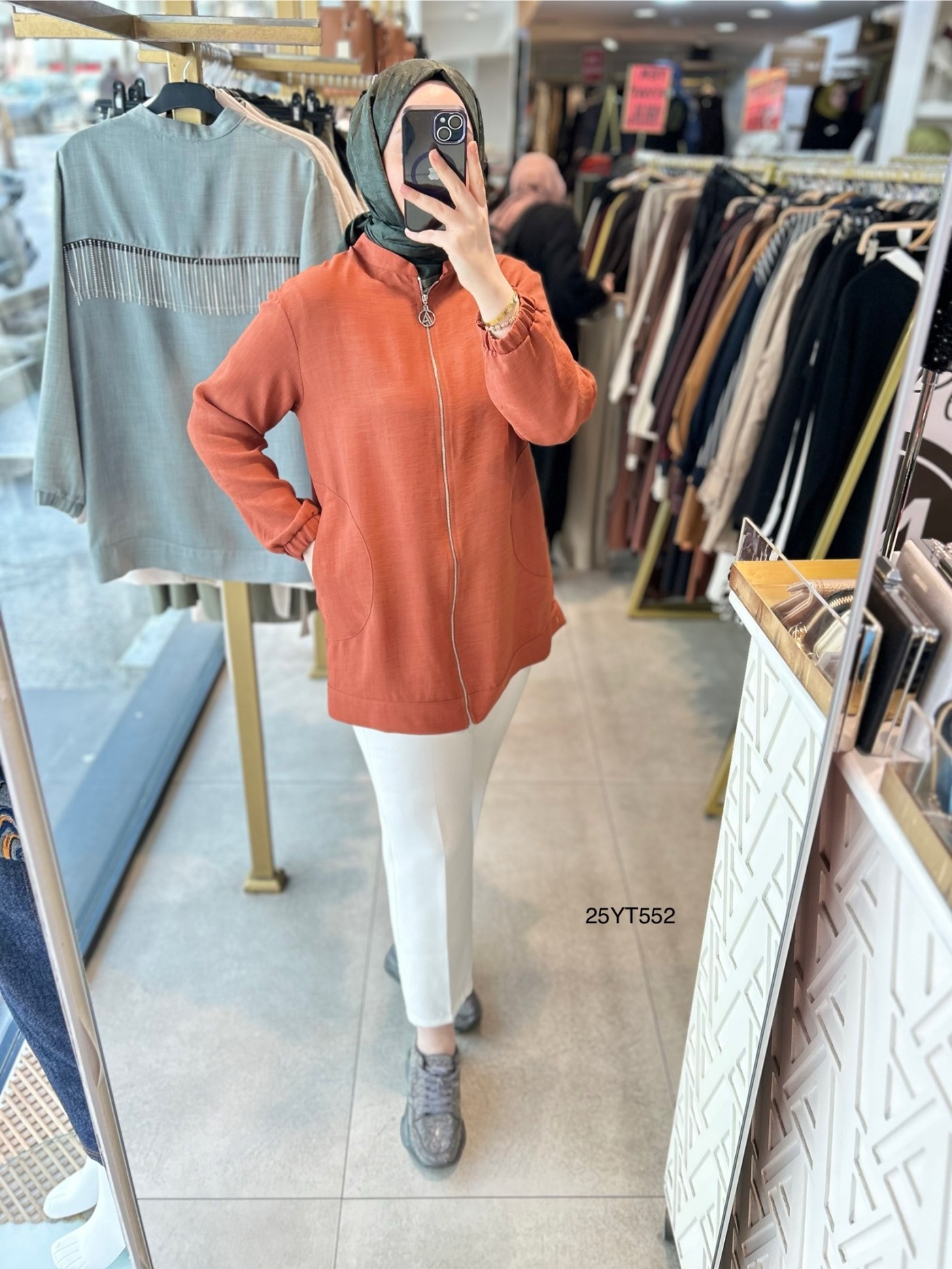 25YT552 CEPLİ FERMUARLI KAP