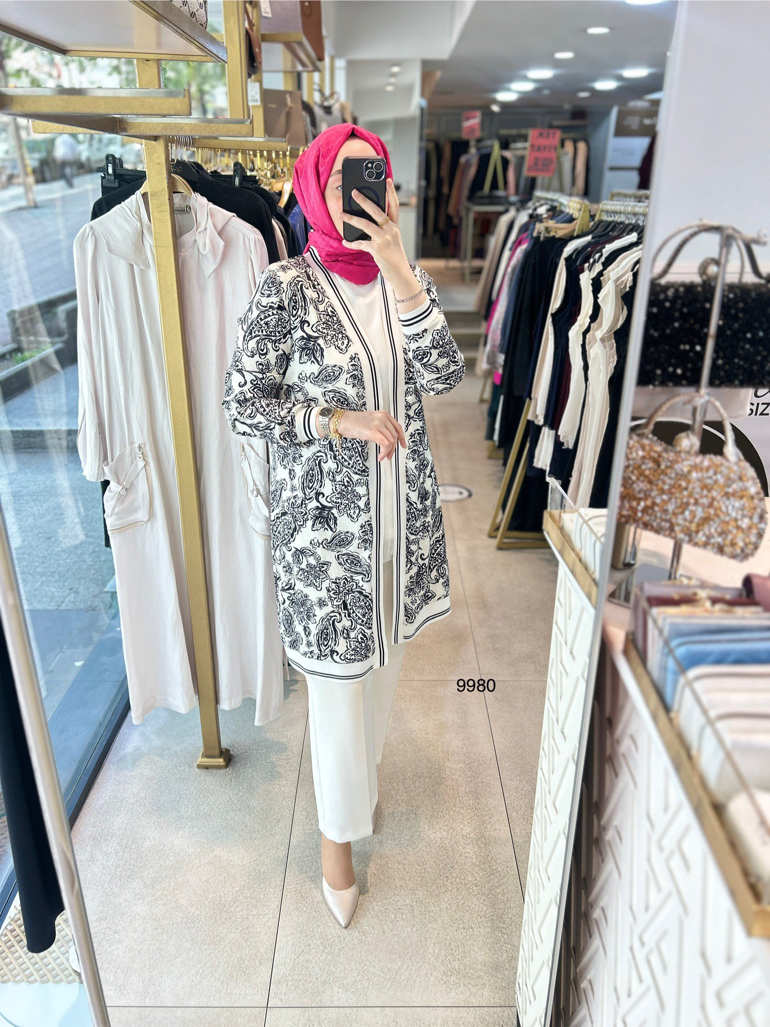 9980 Desenli Kap - Görsel 1