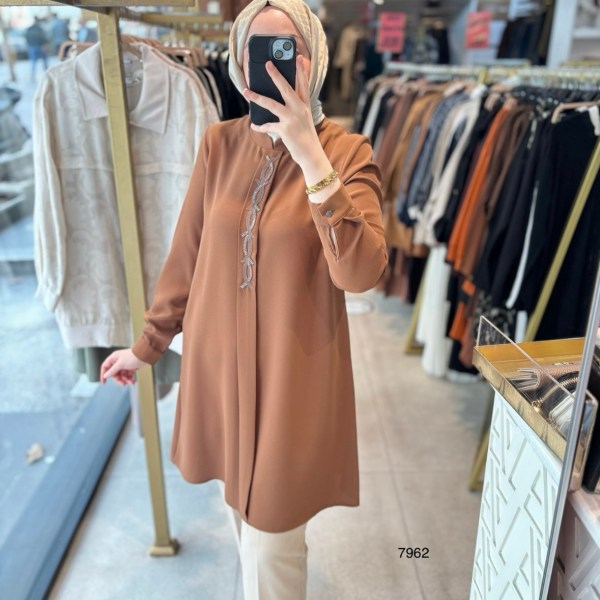 7962 ÖNÜ TAŞ DETAYLI GİZLİ DÜĞMELİ TUNİK - Görsel 18