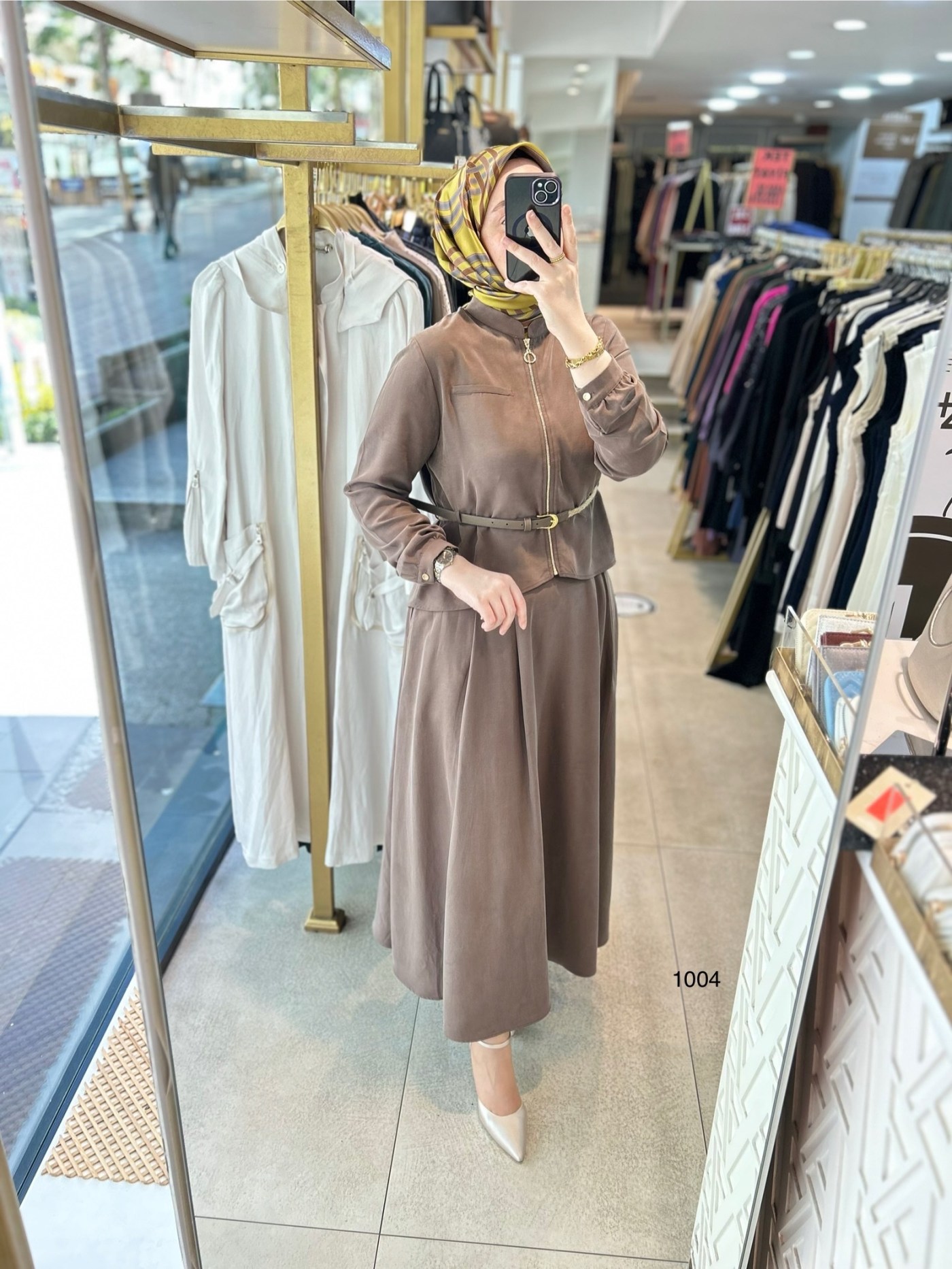 1004 SELMA ZAFEROĞLU ETEKLİ TAKIM