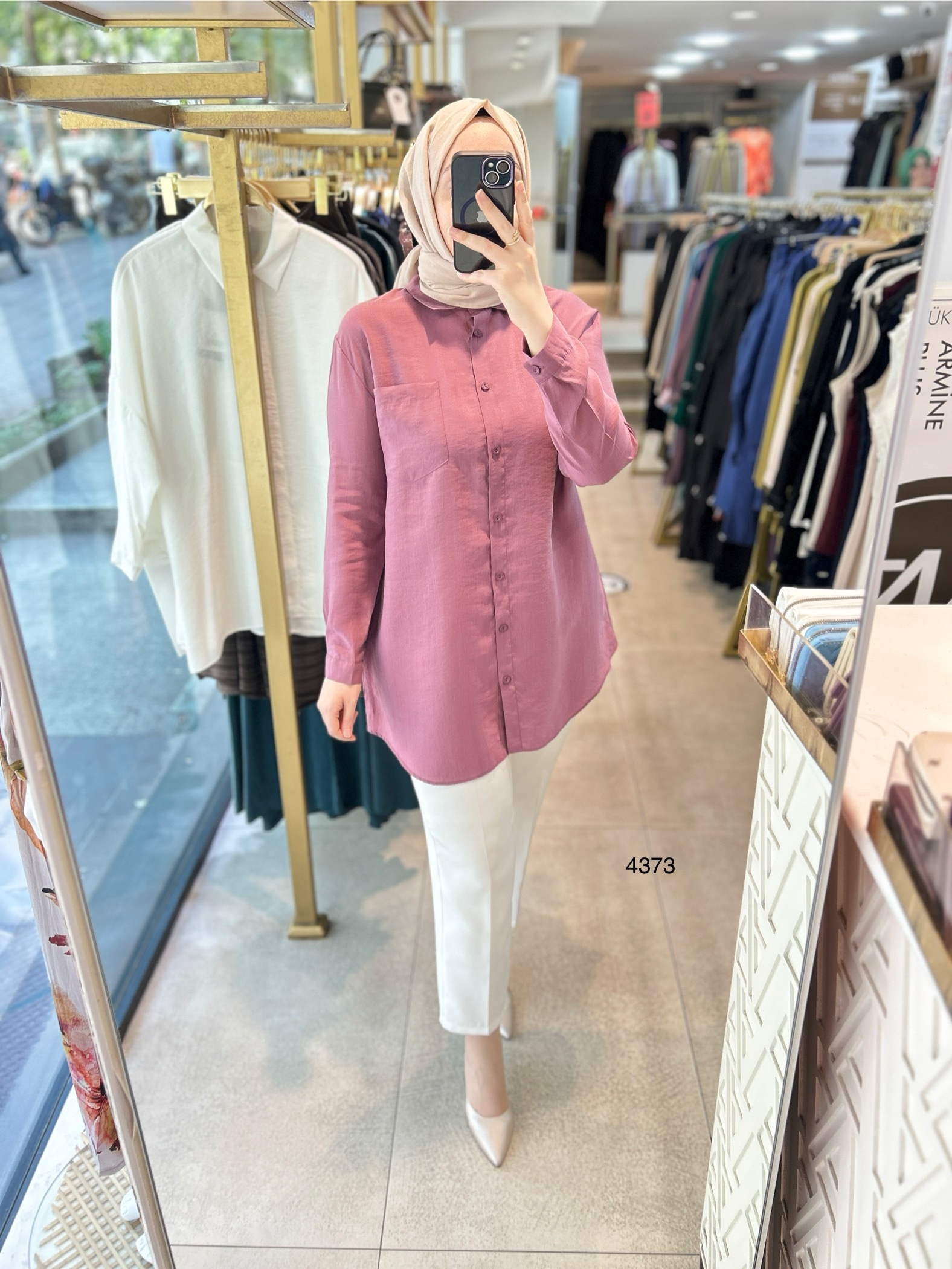 4373 ÖNÜ KISA ARKASI UZUN GÖMLEK - Görsel 1