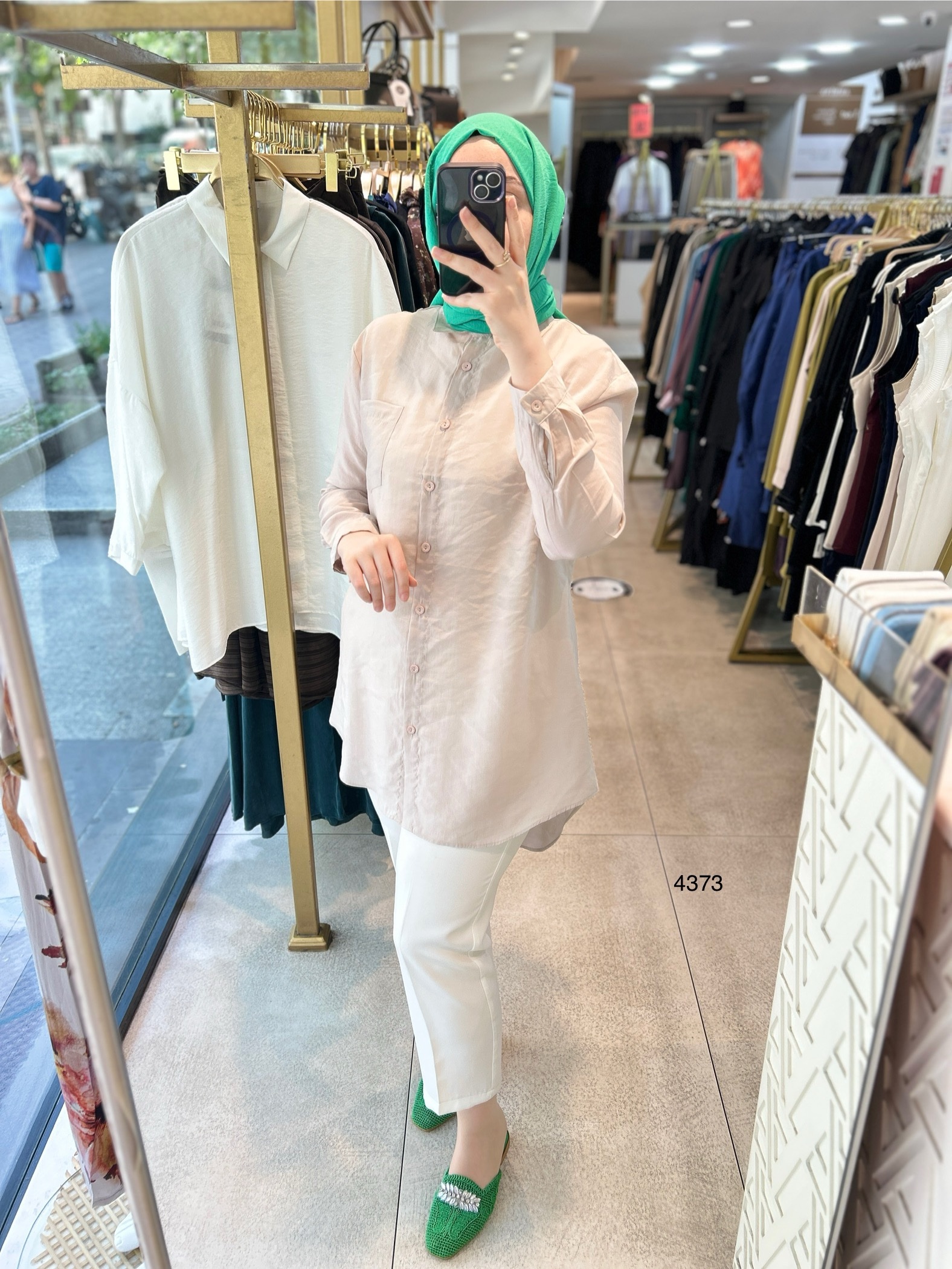 4373 ÖNÜ KISA ARKASI UZUN GÖMLEK - Görsel 16