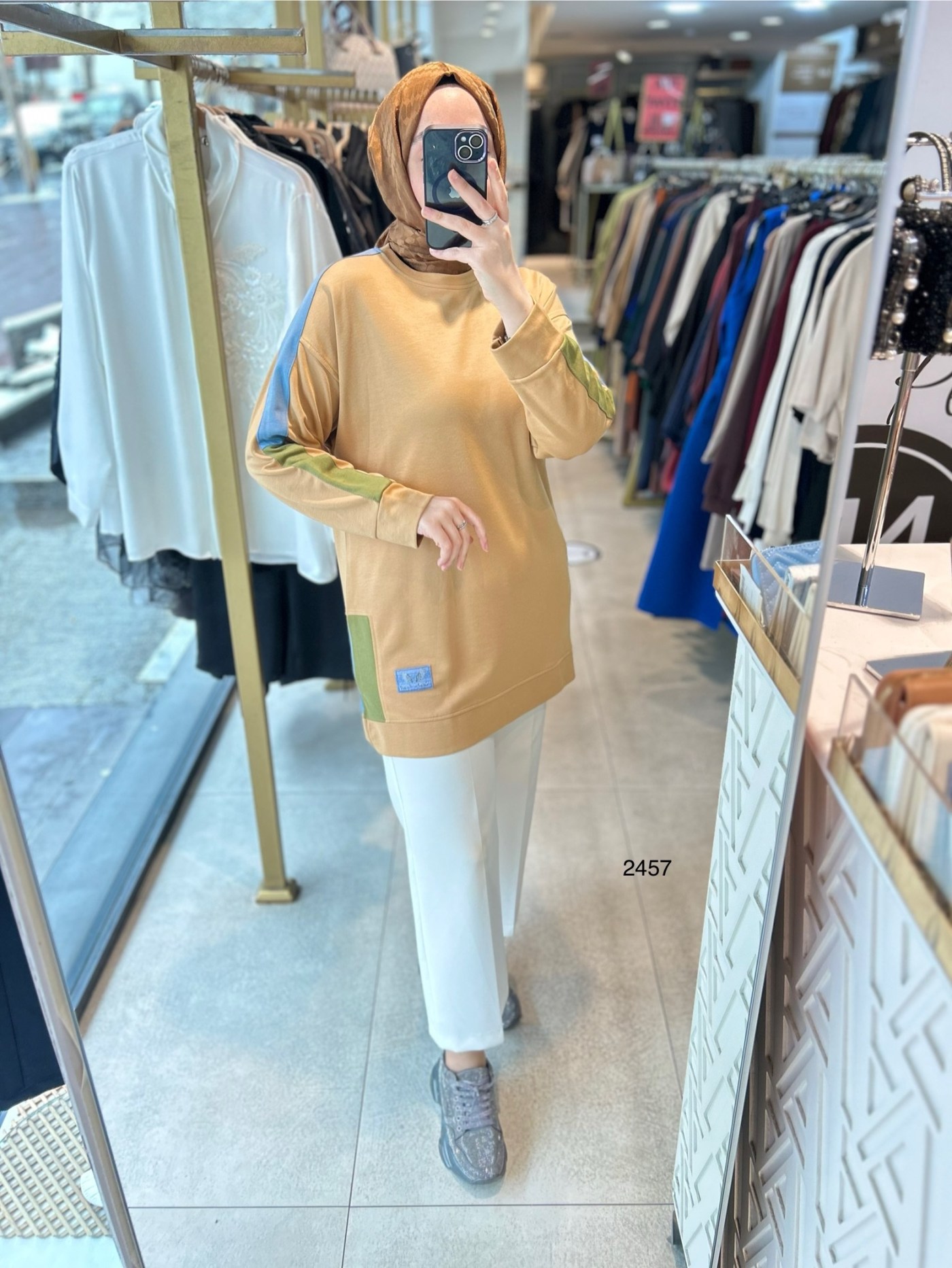 2457 Panch Detaylı Spor Tunik