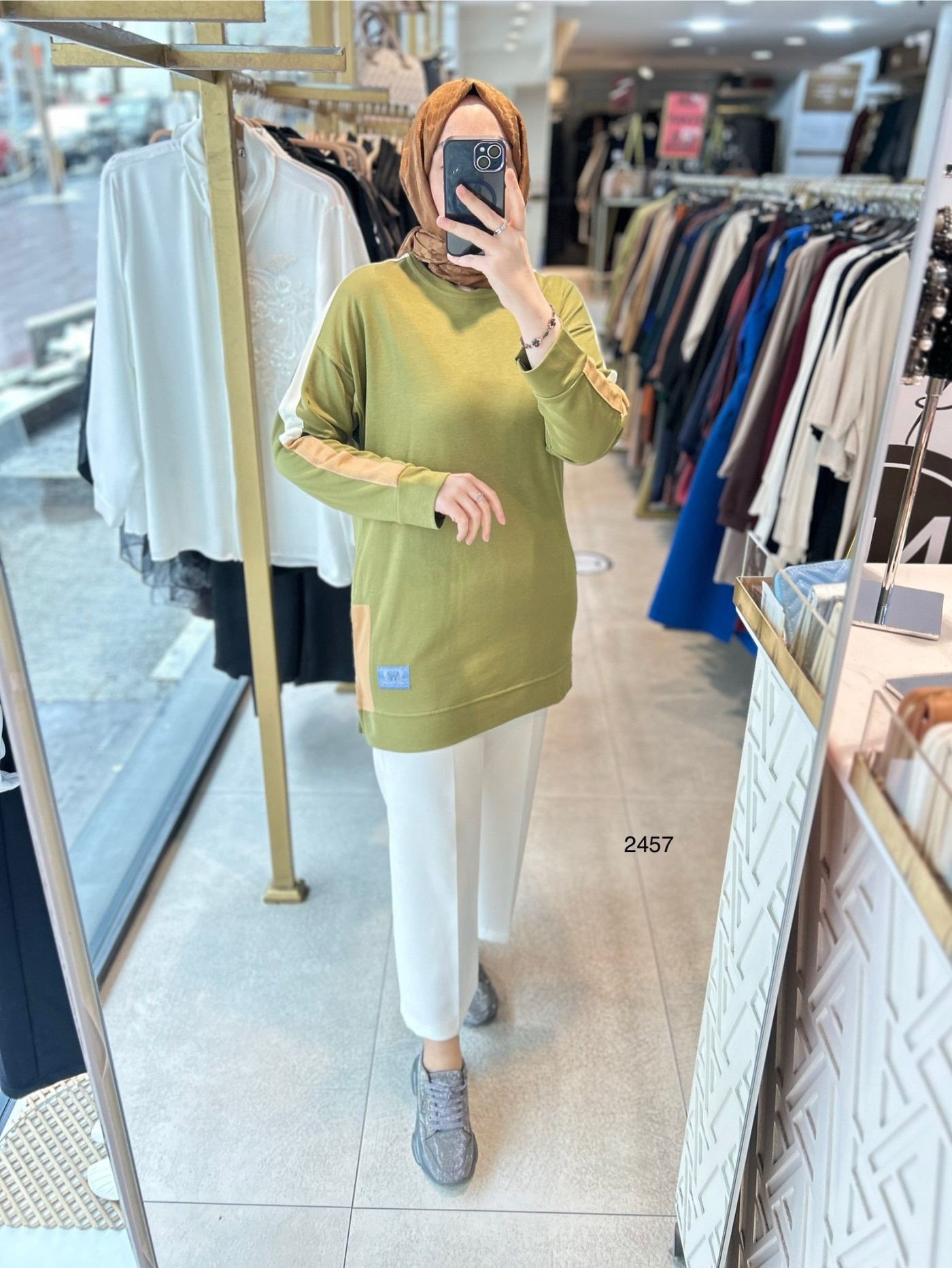 2457 Panch Detaylı Spor Tunik