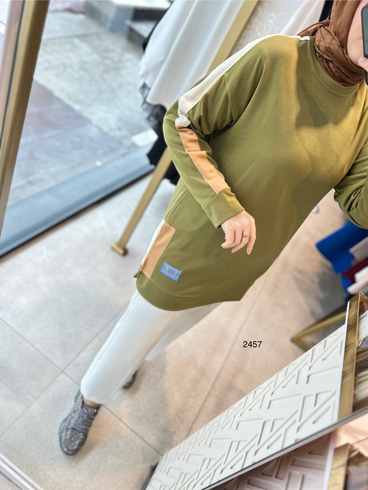 2457 Panch Detaylı Spor Tunik