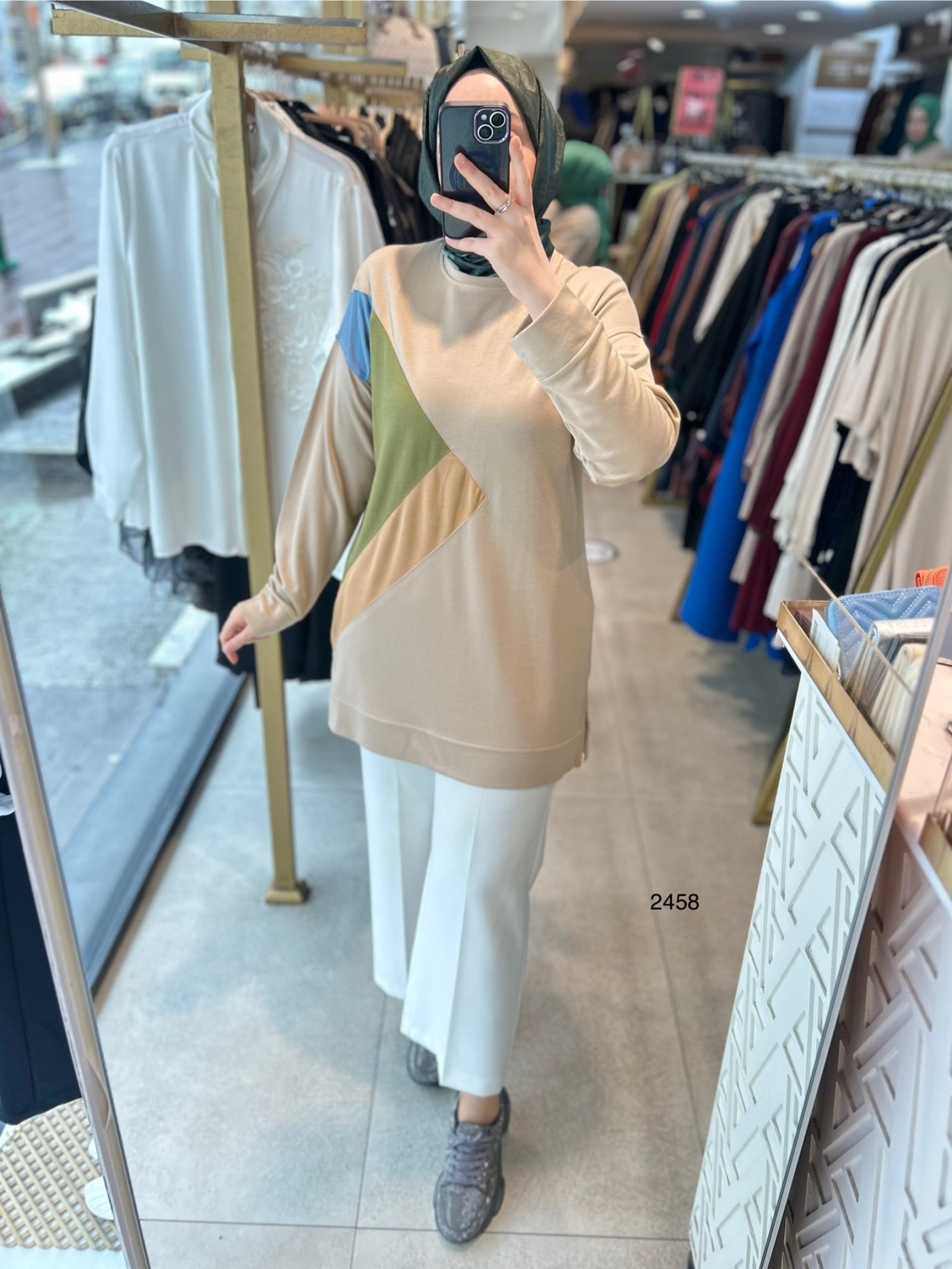 2458 Yan Üçgen Detaylı Spor Tunik