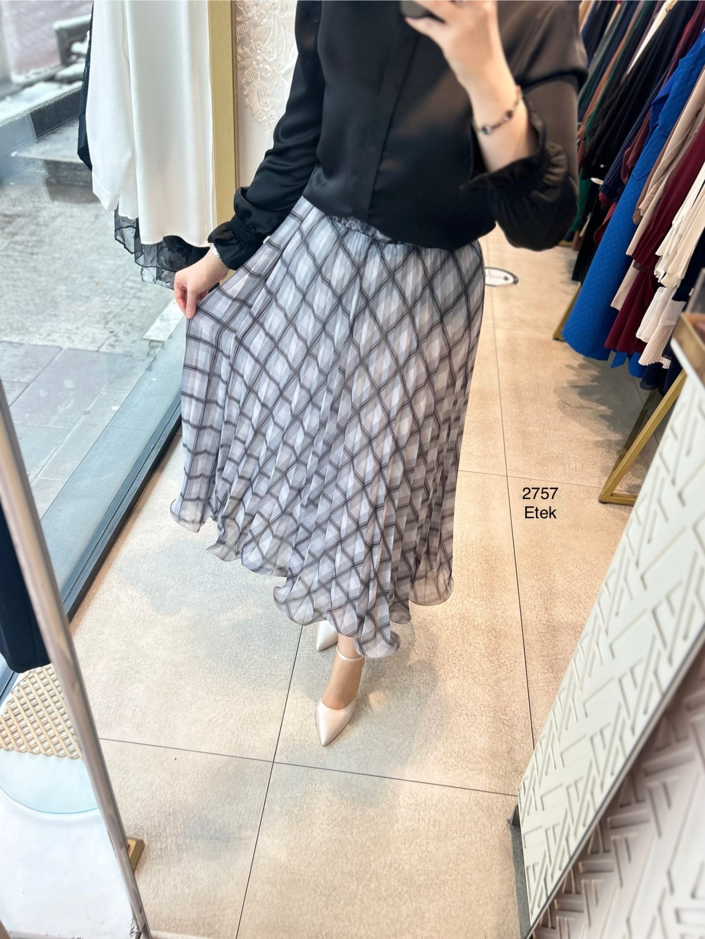 2757 Astarlı Desenli Şifon Etek