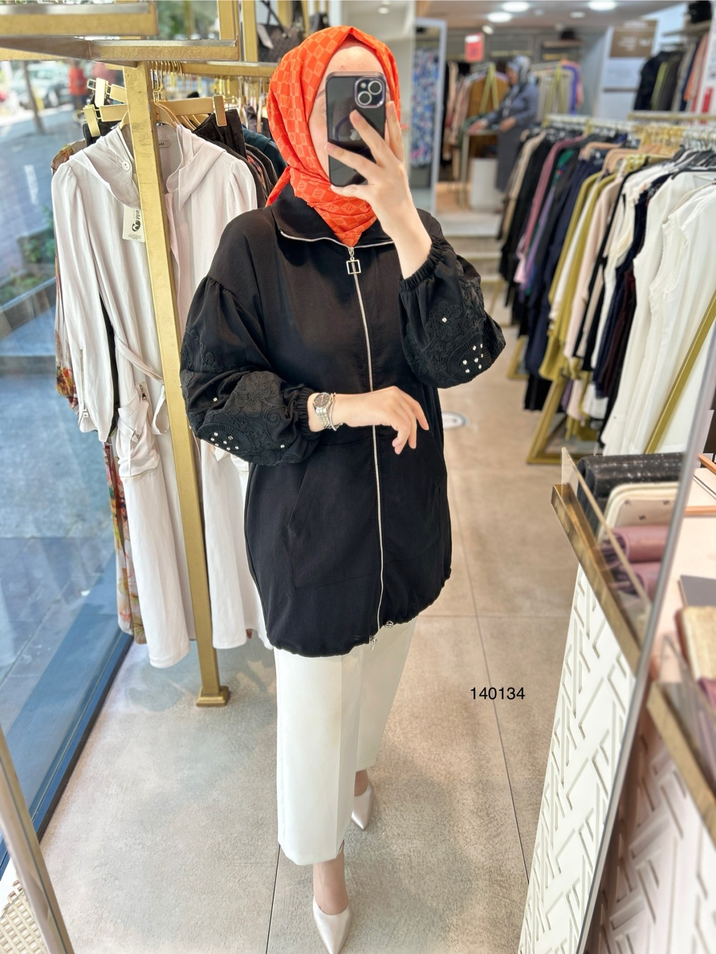 140134 KOLU GÜPÜR DETAYLI TAŞLI FERMUARLI BÜZGÜLÜ KAP