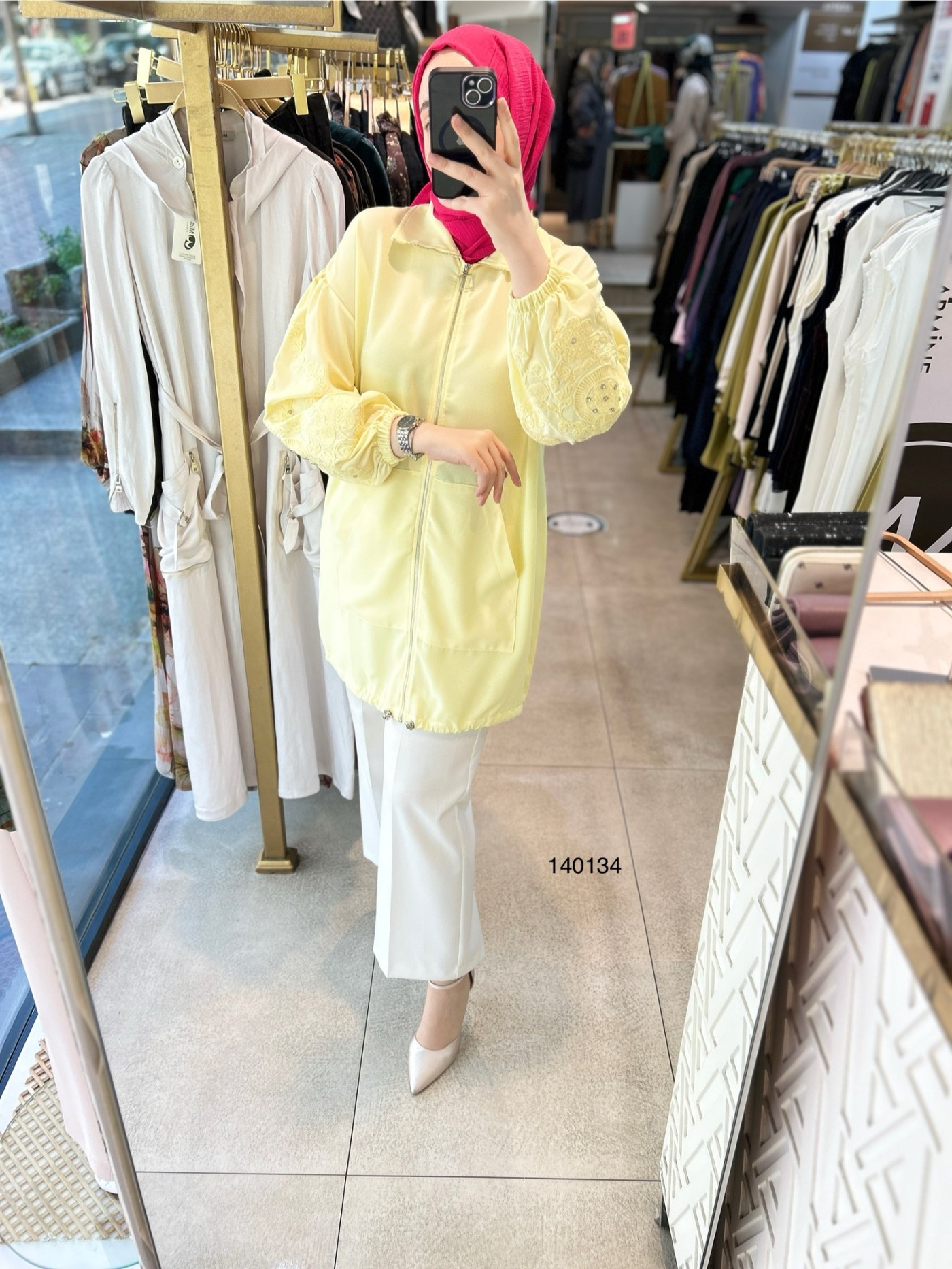 140134 KOLU GÜPÜR DETAYLI TAŞLI FERMUARLI BÜZGÜLÜ KAP