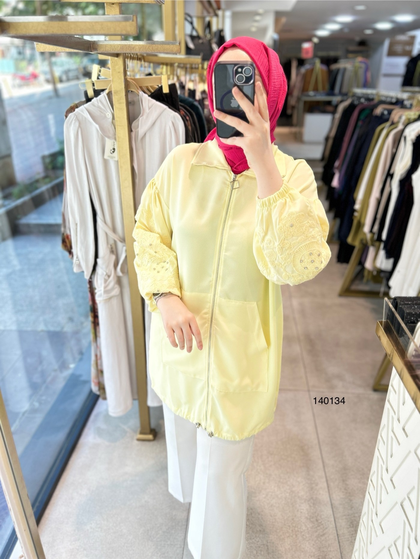 140134 KOLU GÜPÜR DETAYLI TAŞLI FERMUARLI BÜZGÜLÜ KAP