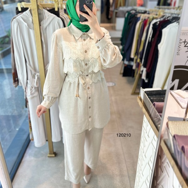 120210 ÖNÜ GÜPÜRLÜ GÖMLEK YAKA DÜĞMELİ TAKIM - Görsel 4