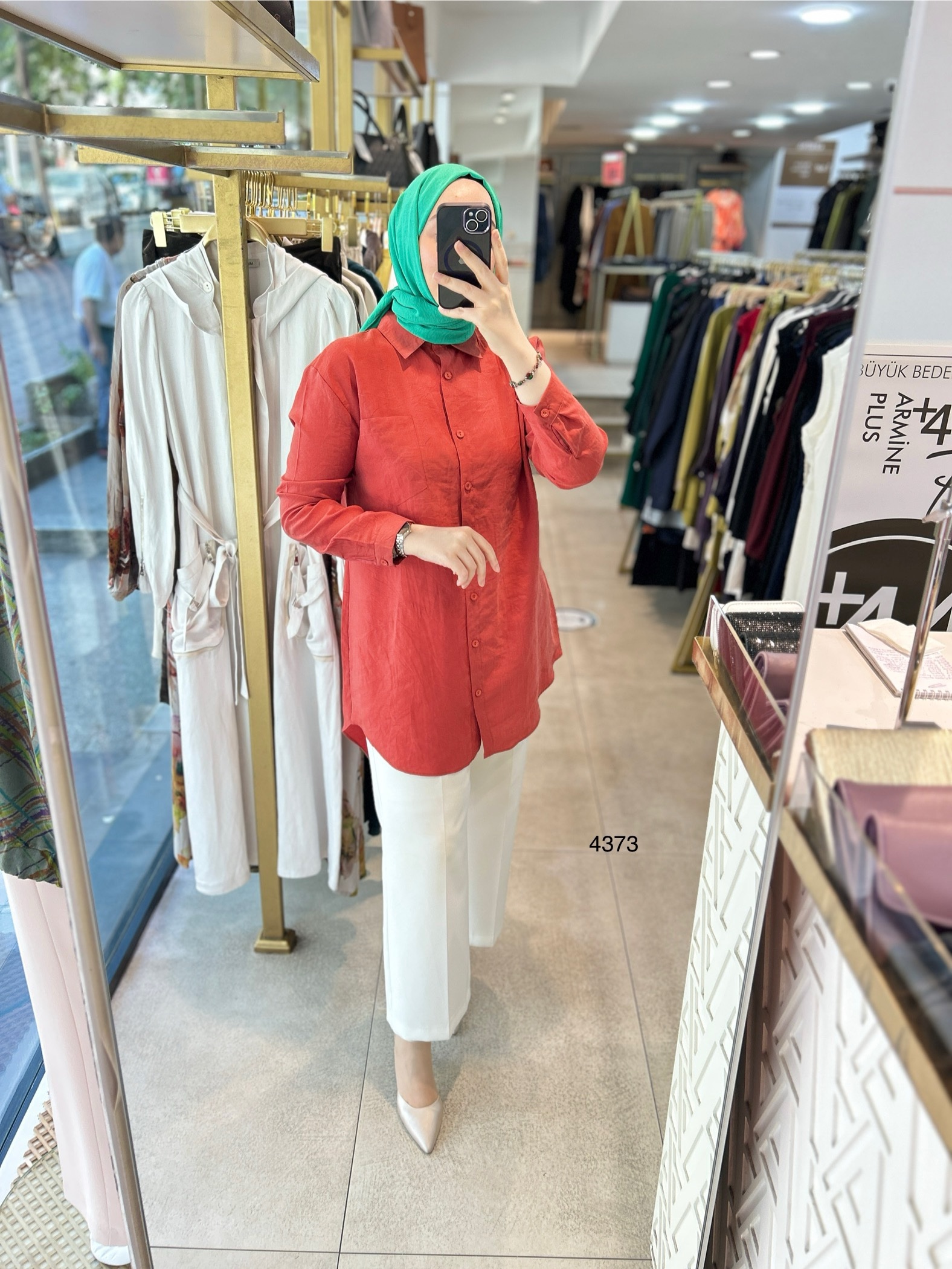 4373 ÖNÜ KISA ARKASI UZUN GÖMLEK - Görsel 18