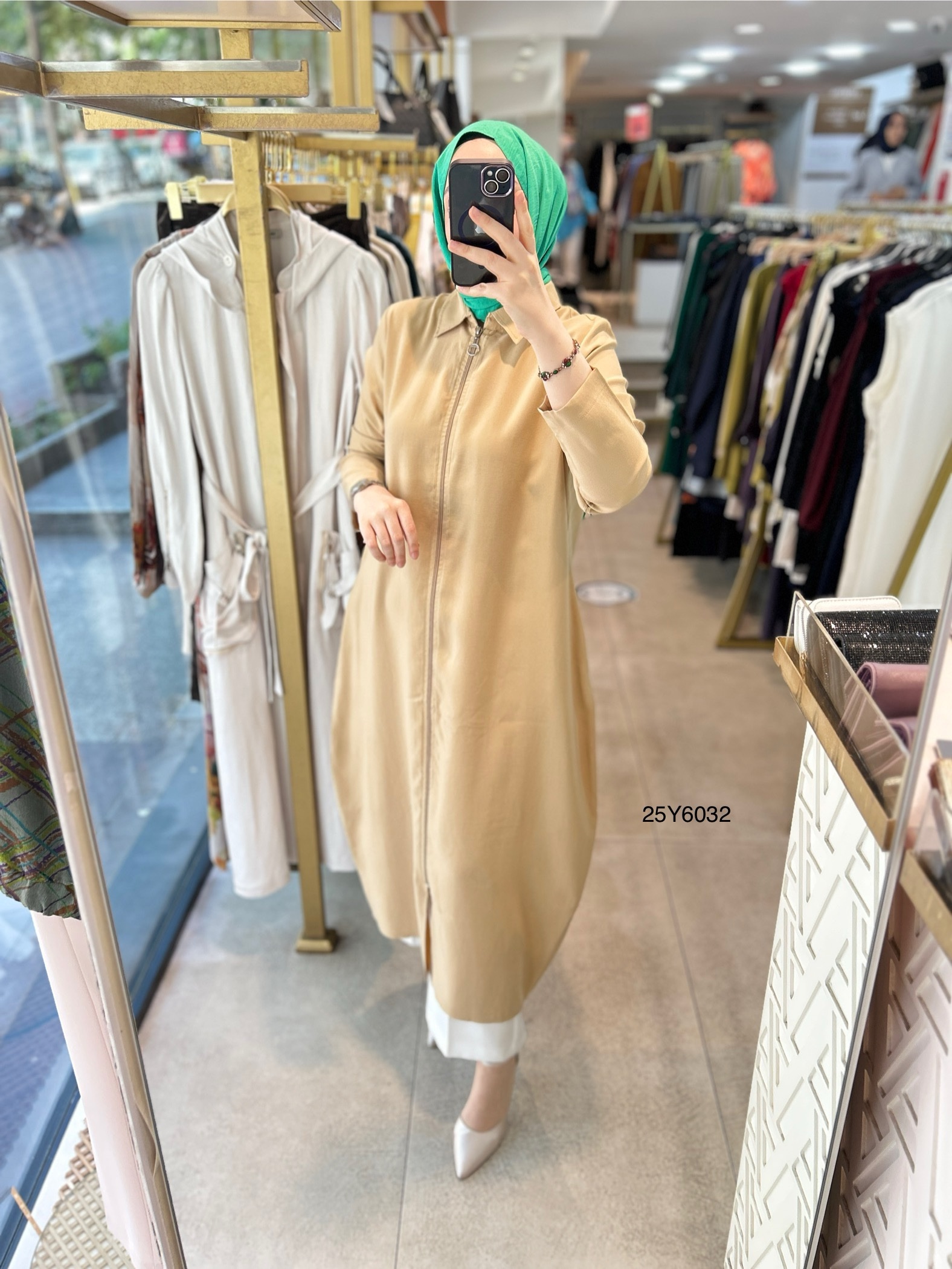 25Y6032 GENİŞ KESİM GÖMLEK YAKA FERMUARLI KAP - Görsel 2