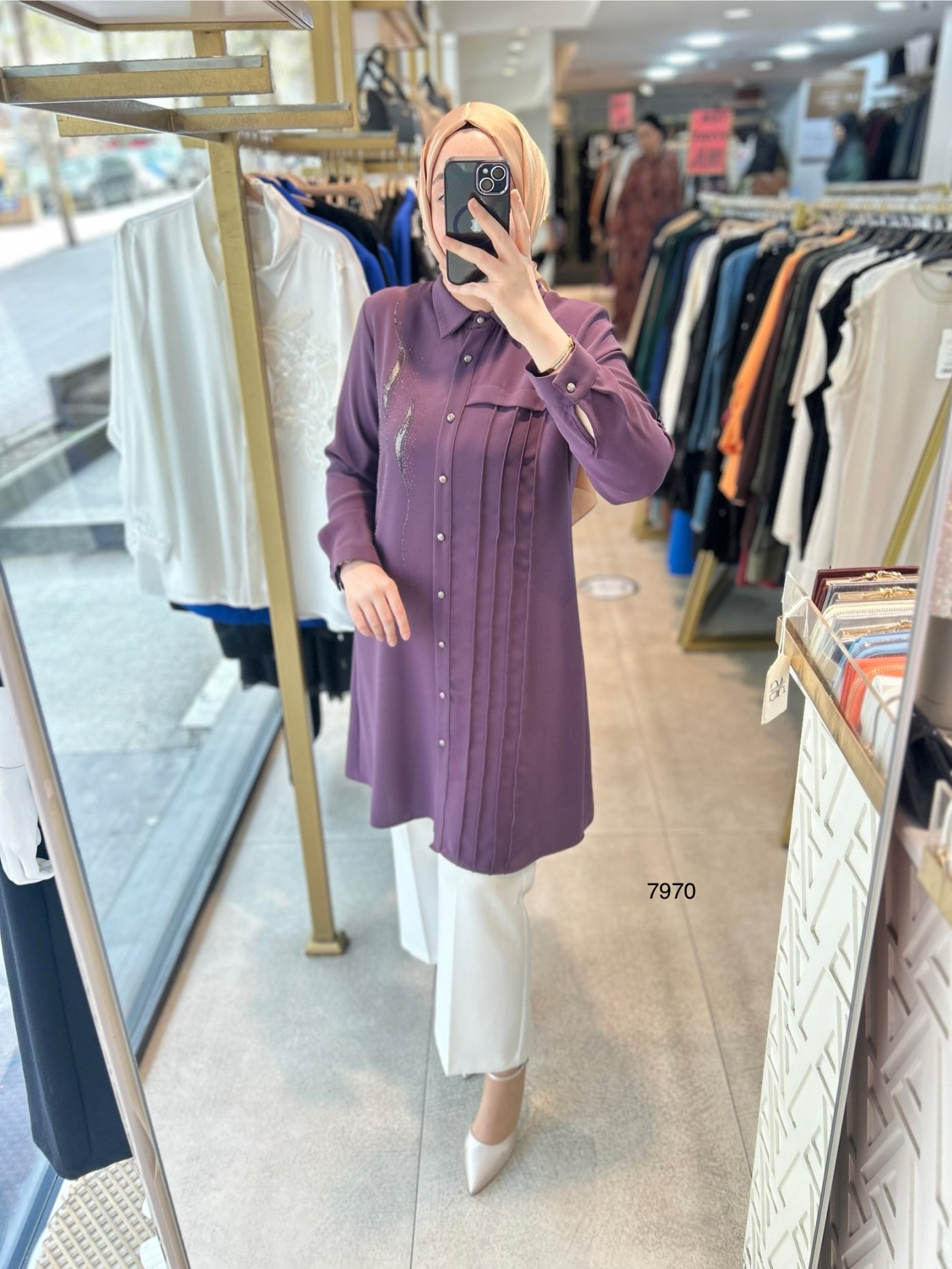 7970 Kum Krep Taş Detaylı Tunik