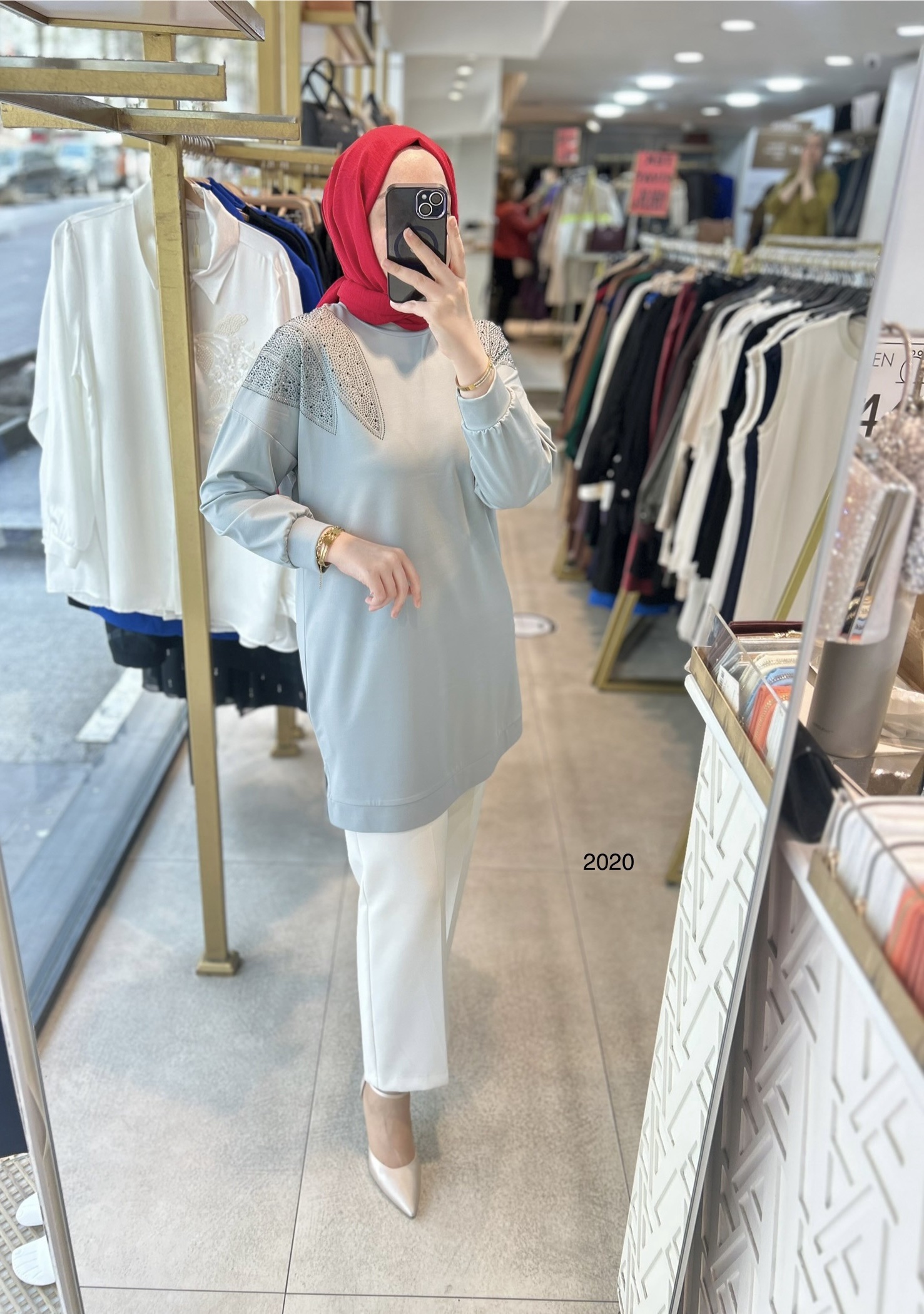 2020 OMUZLARI TAŞ DETAYLI BAMBU KUMAŞ TUNİK - Görsel 2