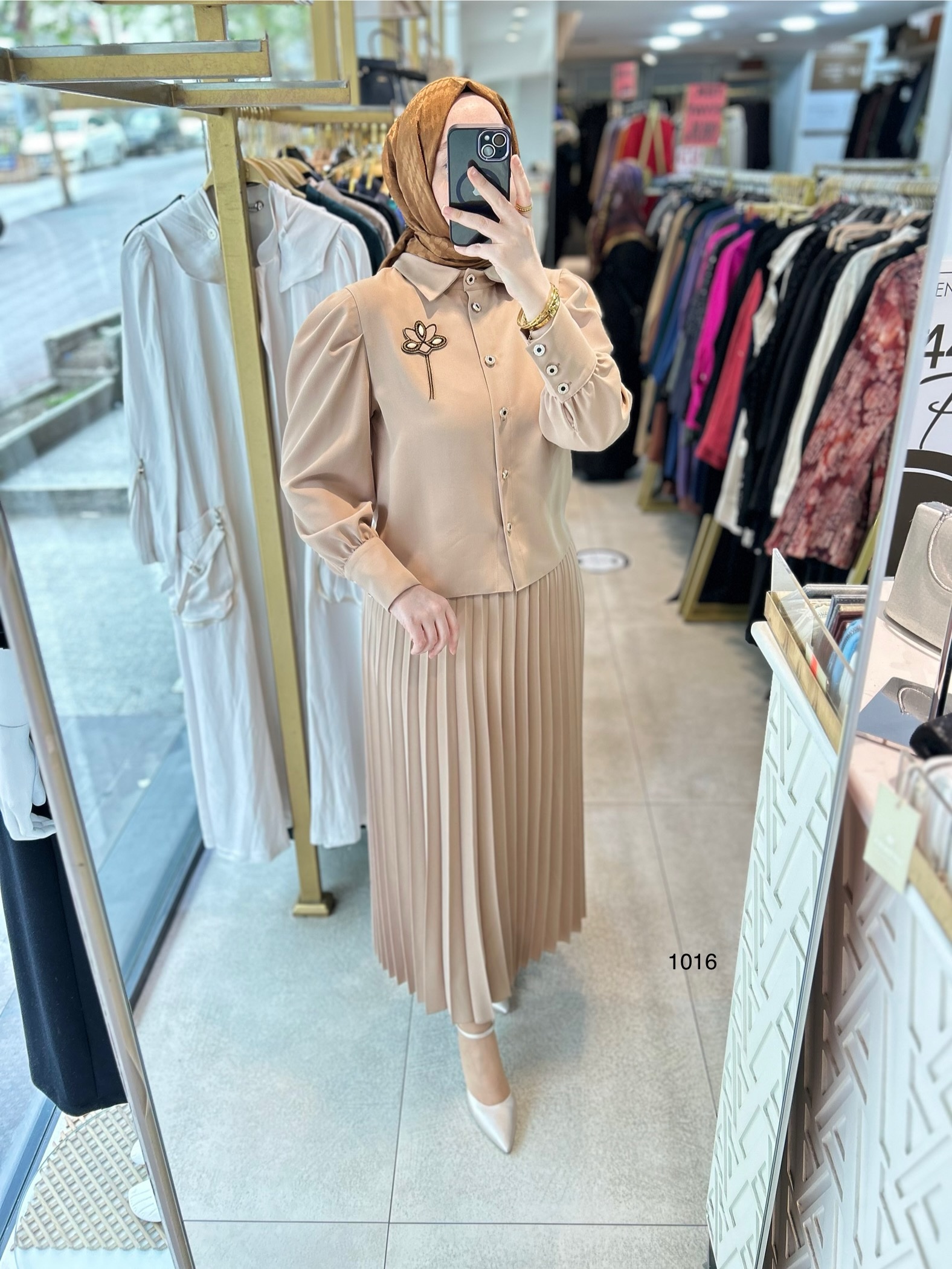 1016 BROŞ DETAYLI TAKIM - Görsel 3