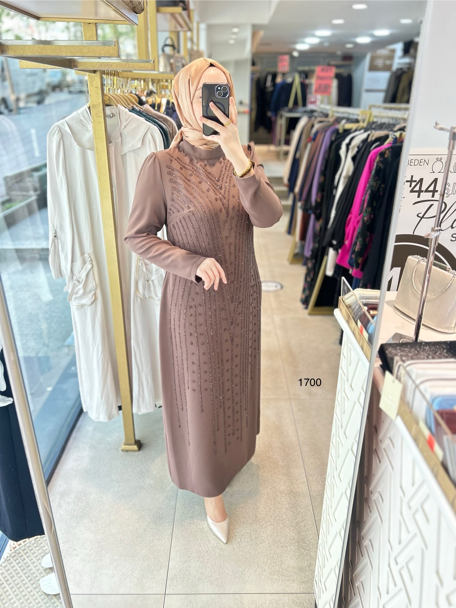 1700 ÖNÜ TAŞ DETAYLI ELBİSE - Görsel 3