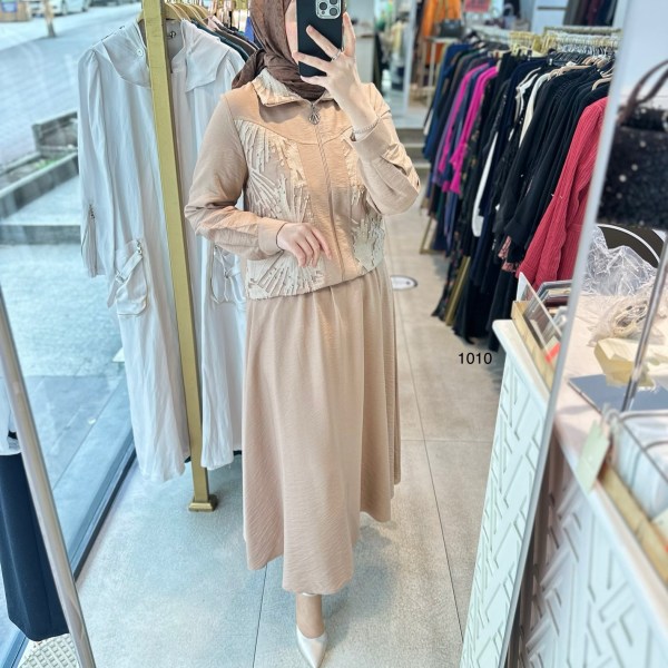 1010 Taş detaylı takım - Görsel 3