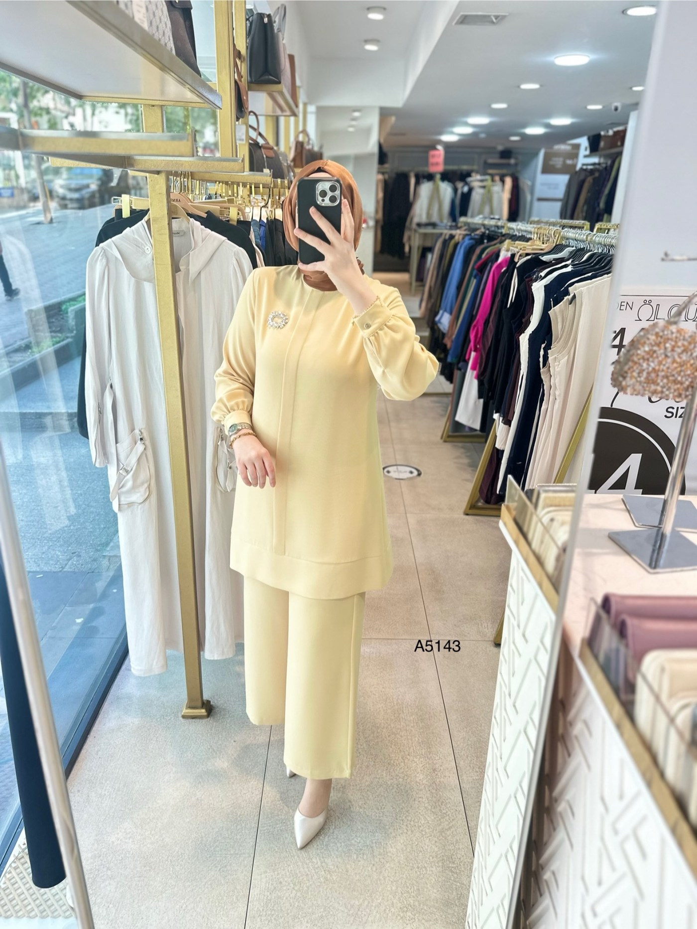 A5143 Broş Detaylı Pantolonlu Takım