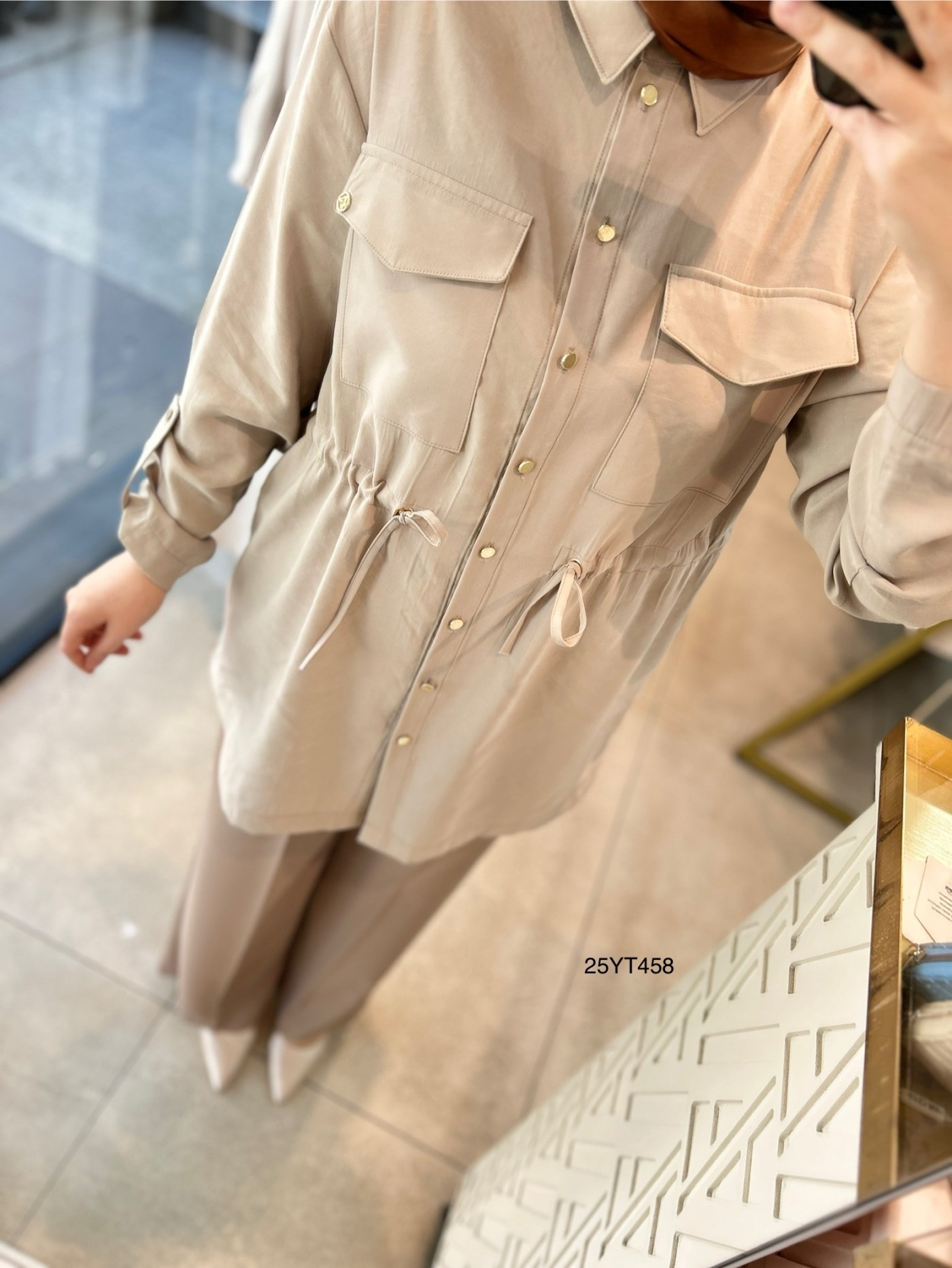 ARMİNE TREND Beli Lastikli Düğmeli Gömlek Yaka Tunik 25YT458