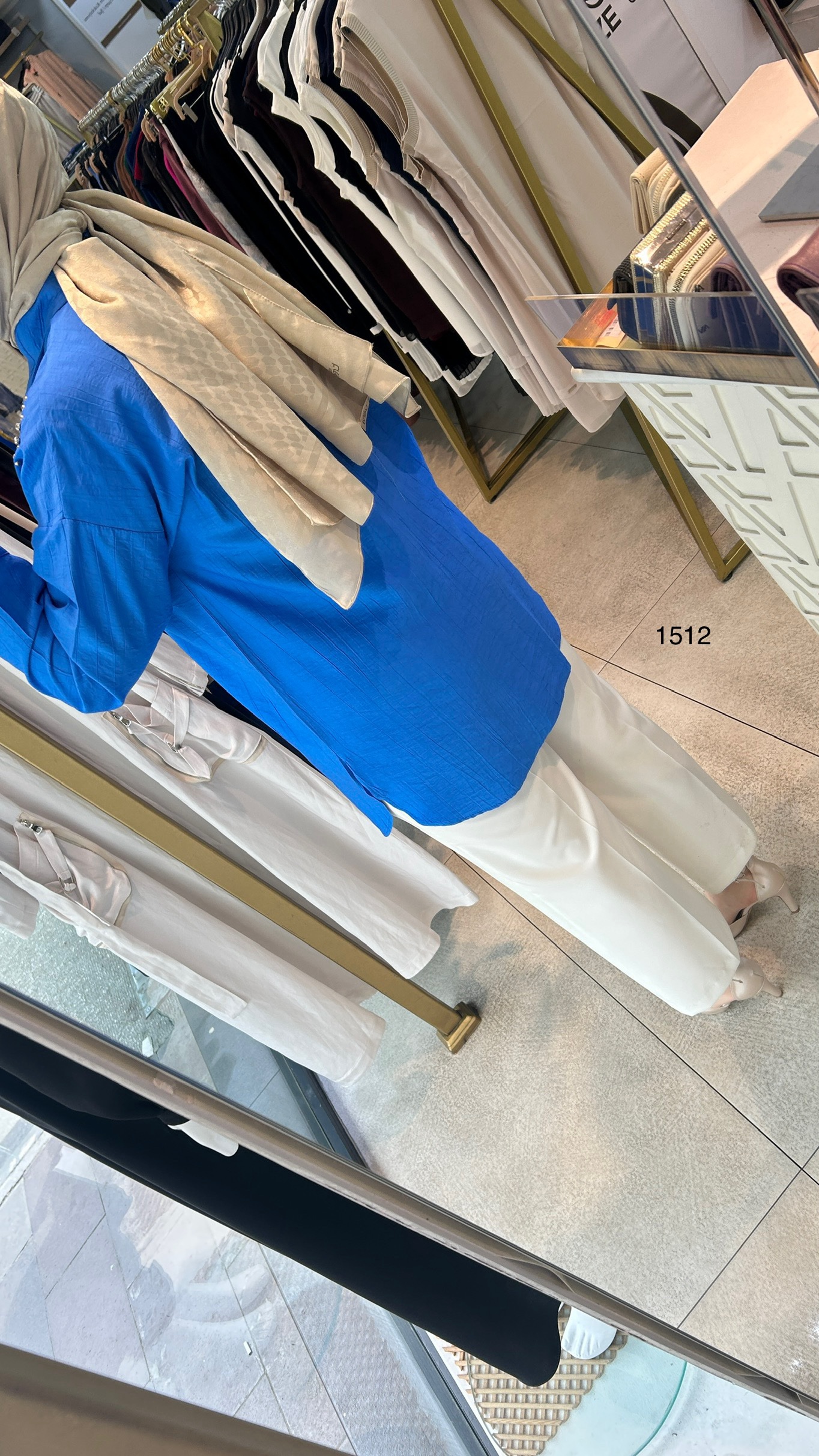 1512 TAŞ DETAYLI TUNİK