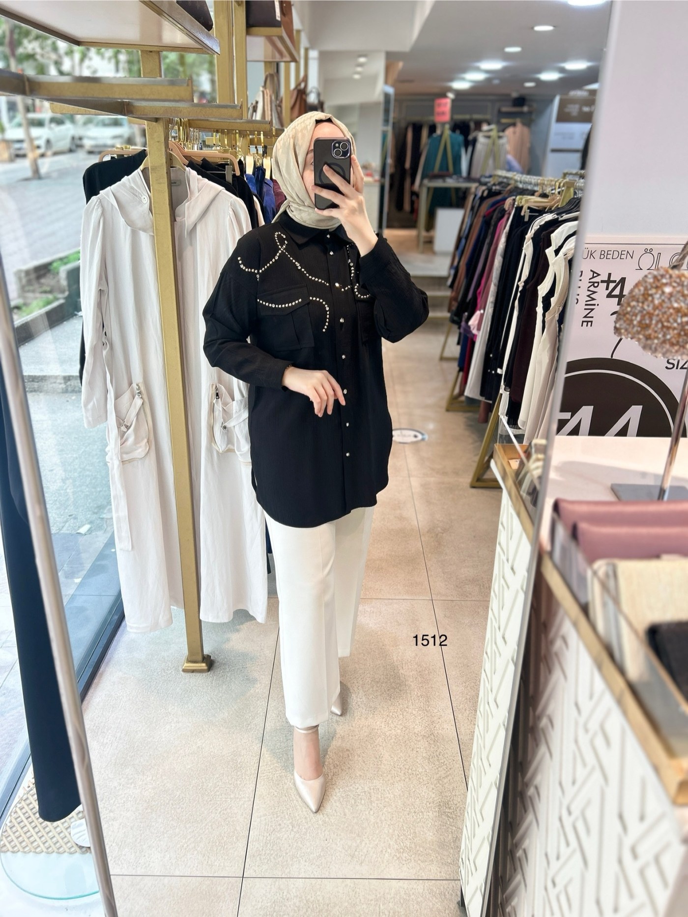 1512 TAŞ DETAYLI TUNİK