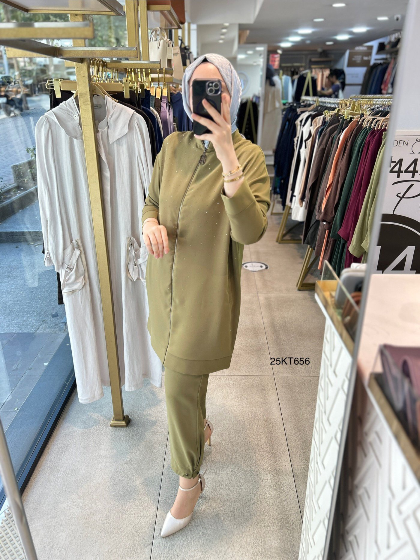 Armine Trend 25KT656 Taş Detaylı Takım