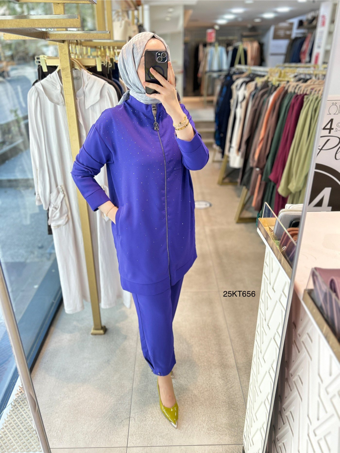 Armine Trend 25KT656 Taş Detaylı Takım