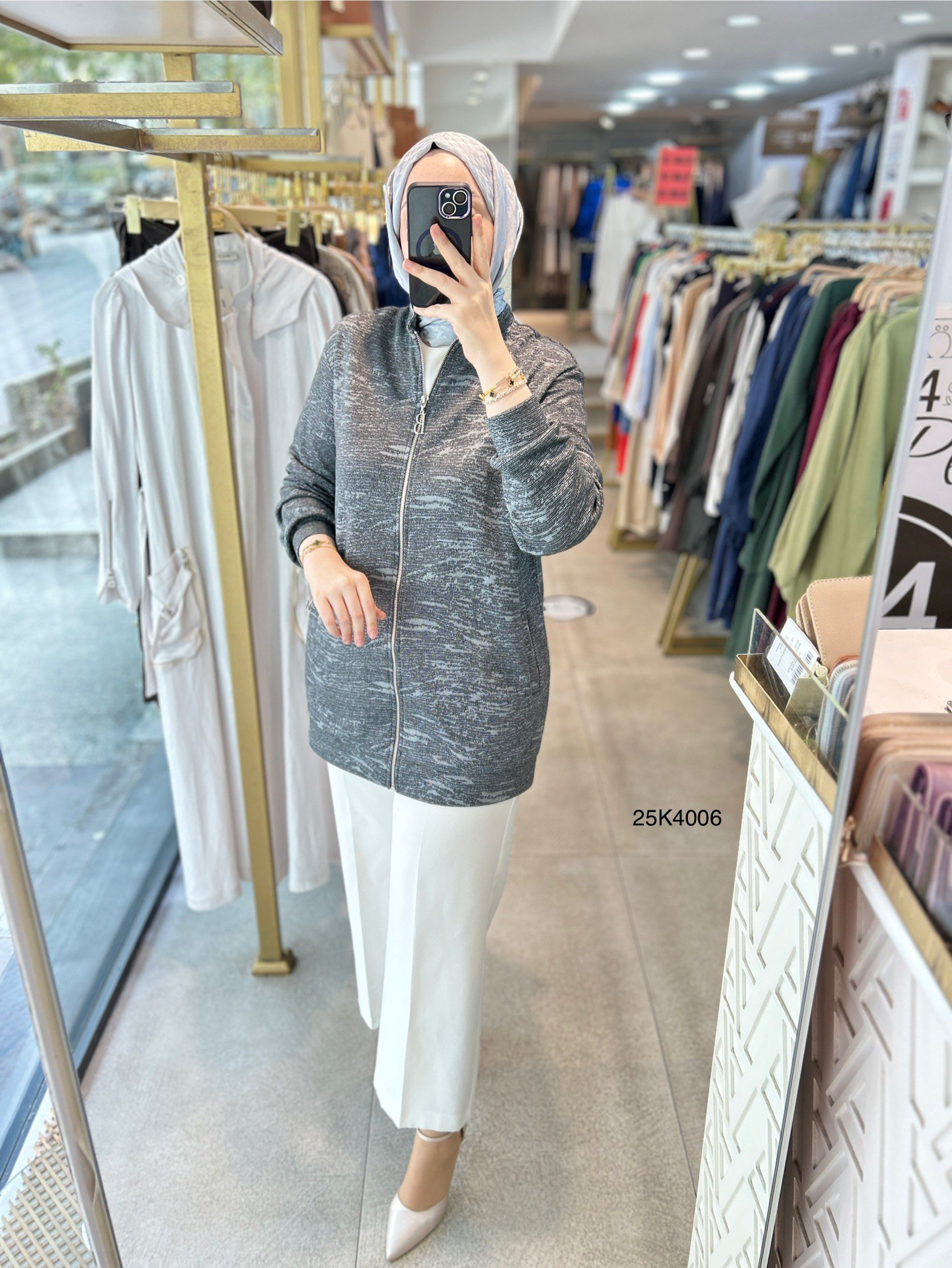 25k4006 KENDİSİNDEN DESENLİ FERMUARLI KAP - Görsel 12