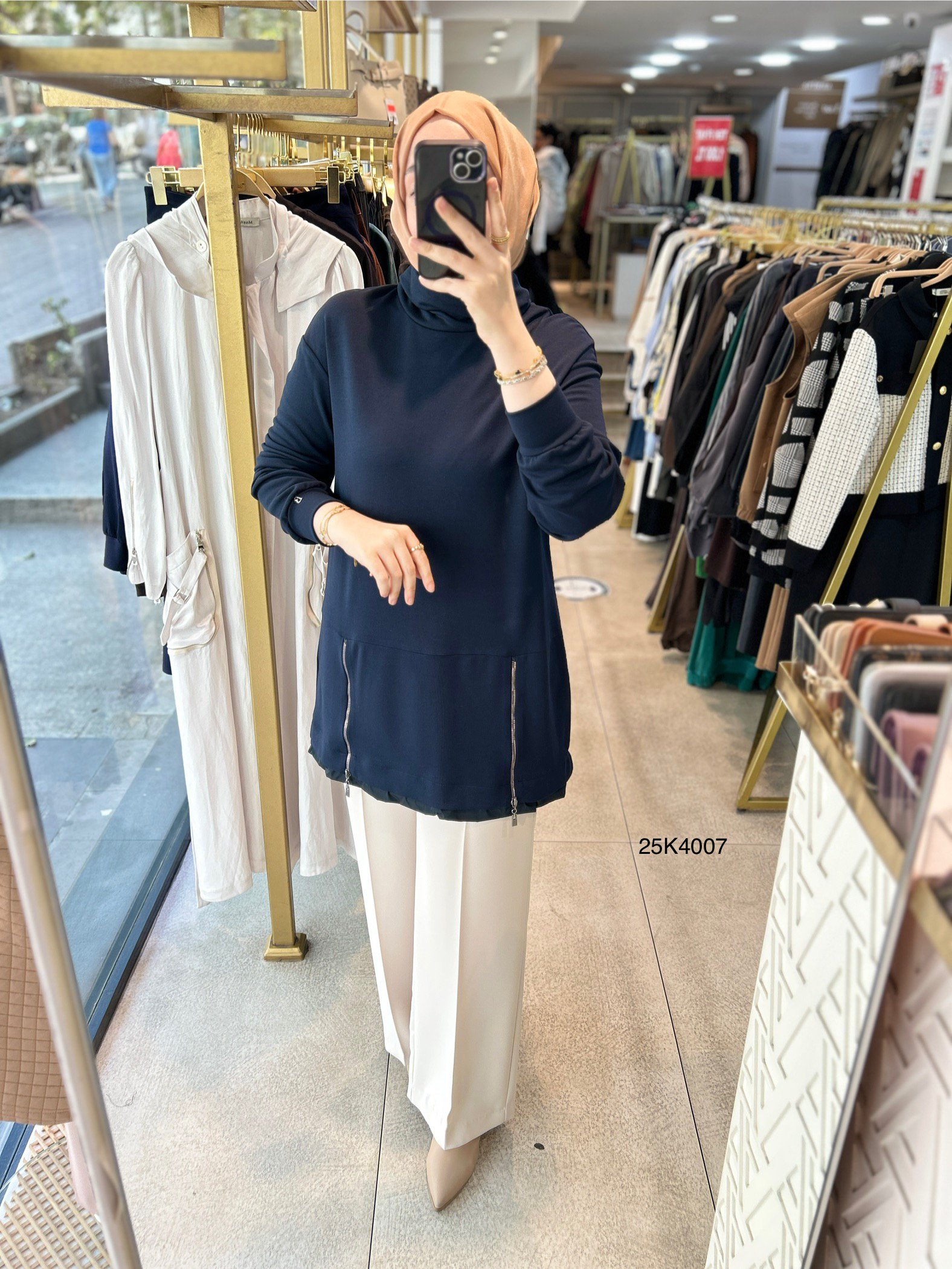 25K4007 Yanları Fermuar Detaylı Tunik - Görsel 3