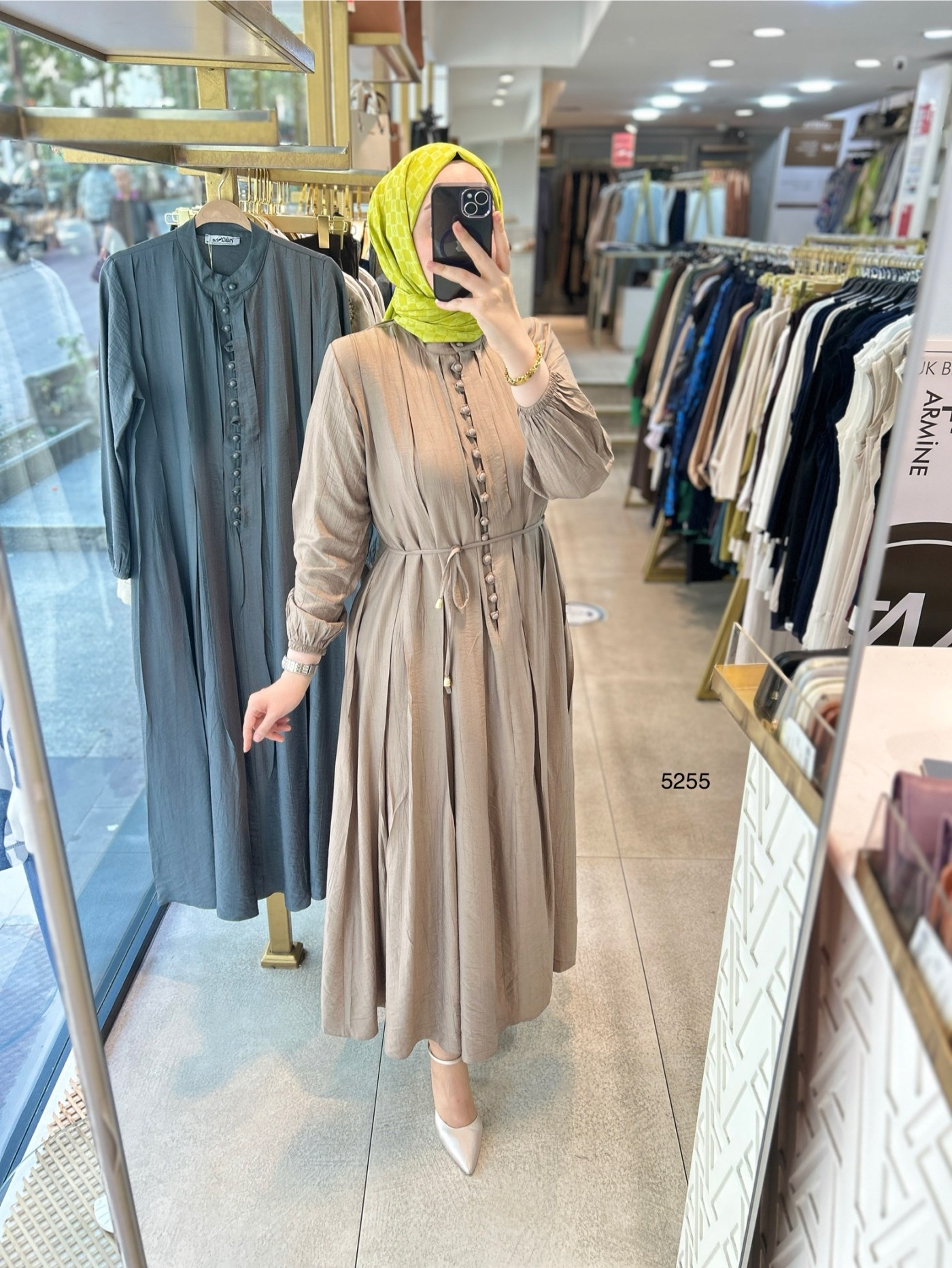 5255 DÜĞME DETAYLI ELBİSE