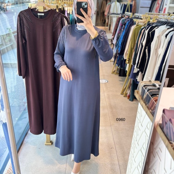 0960 OMZU TAŞ DETAYLI ELBİSE - Görsel 2