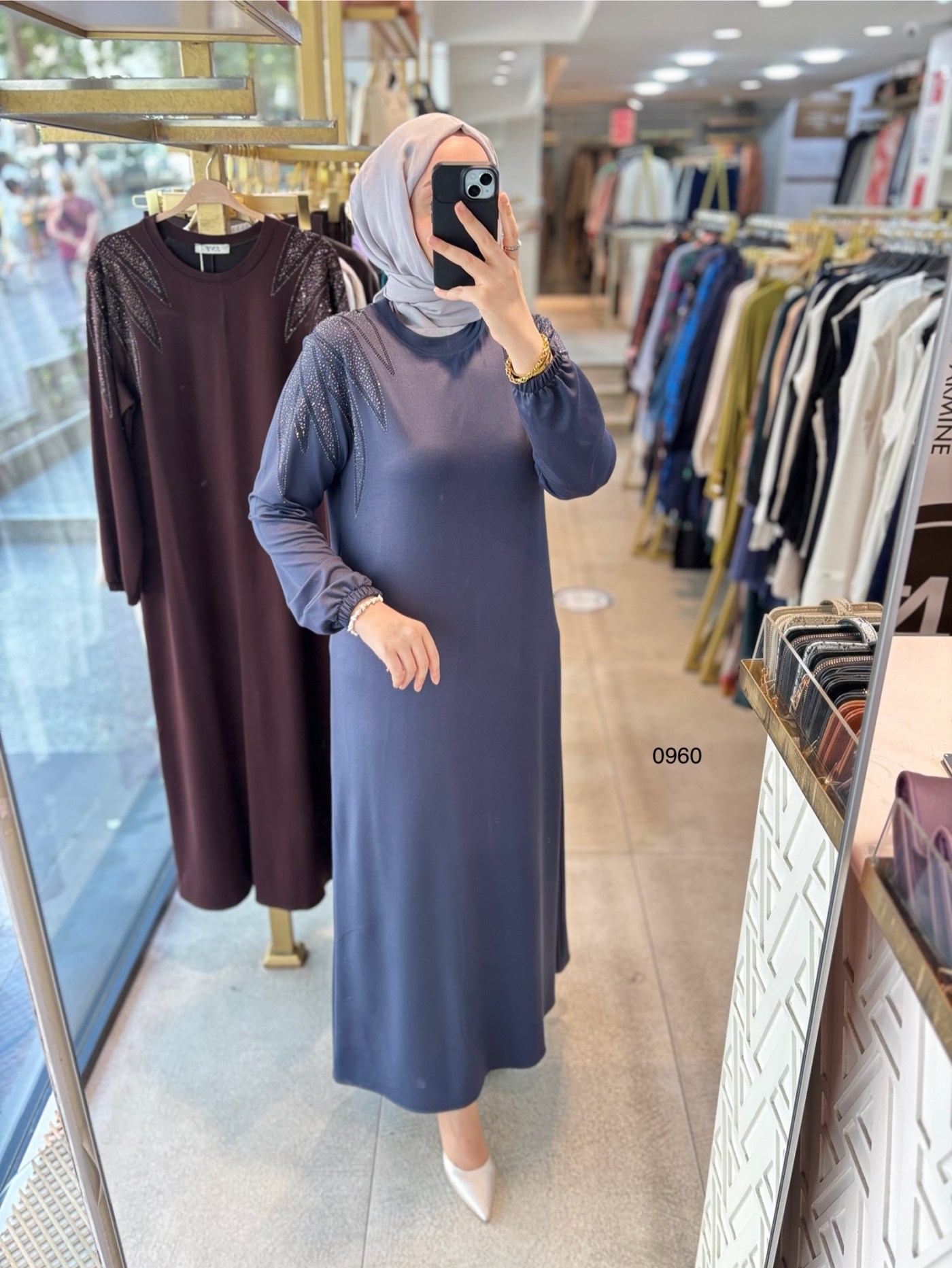 0960 OMZU TAŞ DETAYLI ELBİSE